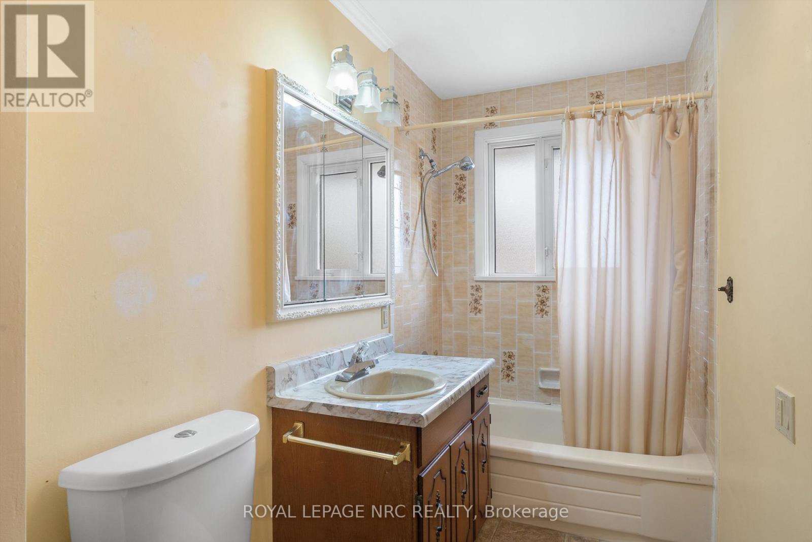 6502 Brock Street, Niagara Falls, Ontario  L2J 1W3 - Photo 20 - X13486646