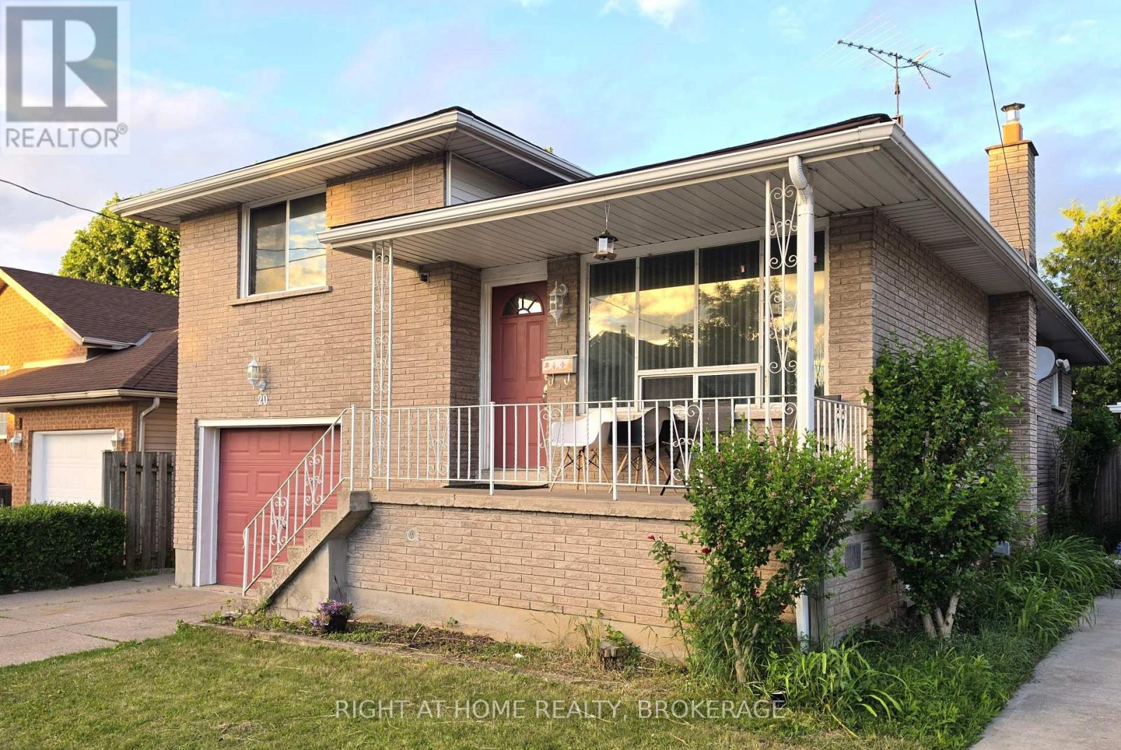 20 Augusta Avenue, St. Catharines, Ontario  L2M 5R2 - Photo 6 - X13488566