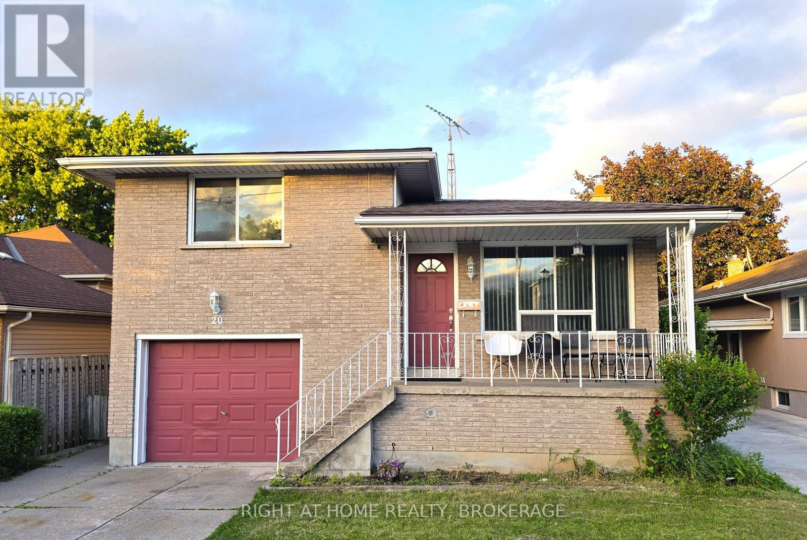 20 Augusta Avenue, St. Catharines, Ontario  L2M 5R2 - Photo 9 - X13488566