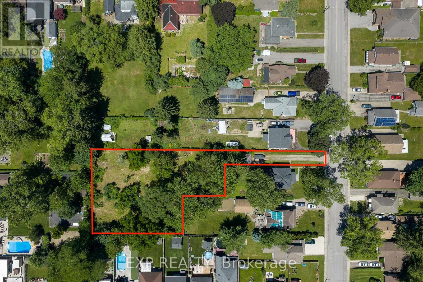 6111 Carlton Avenue, Niagara Falls, Ontario  L2G 5J8 - Photo 1 - X13489372