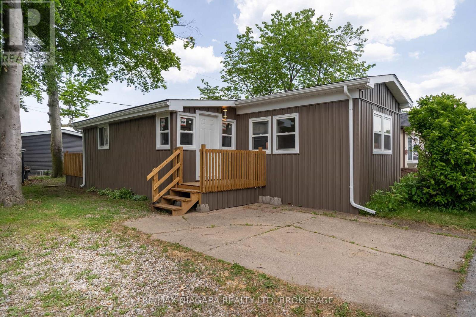4597 Martha Lane, Lincoln, Ontario  L3J 0W1 - Photo 1 - X13493996