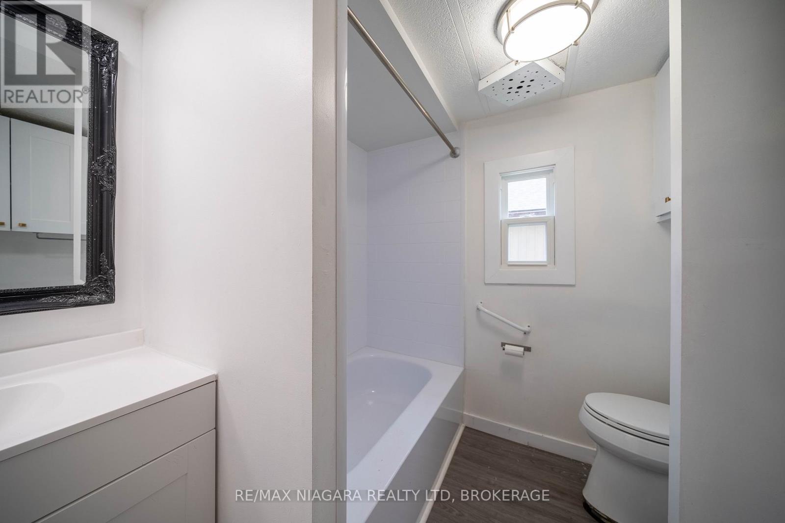 4597 Martha Lane, Lincoln, Ontario  L3J 0W1 - Photo 16 - X13493996