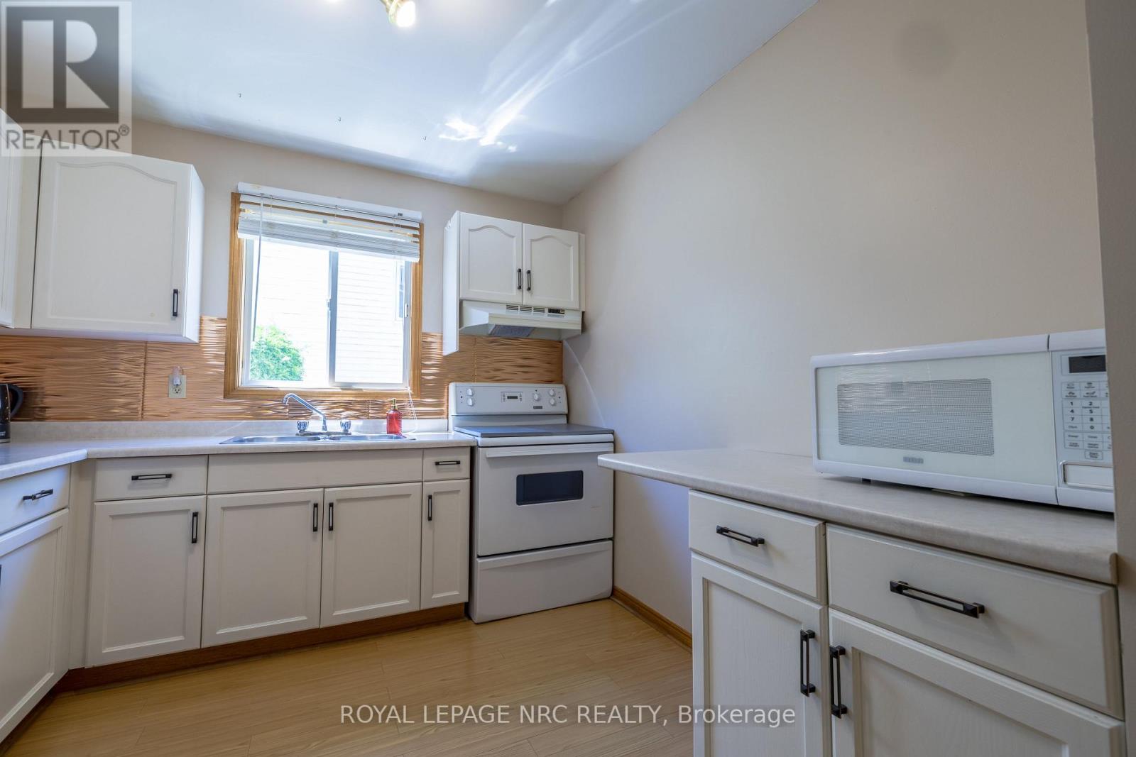 4916 Homestead Drive, Lincoln, Ontario  L3J 0C4 - Photo 18 - X13494264