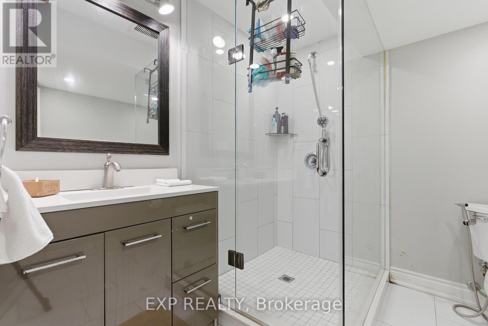 25 Edmund Street, St. Catharines, Ontario  L2R 2G3 - Photo 30 - X13496982