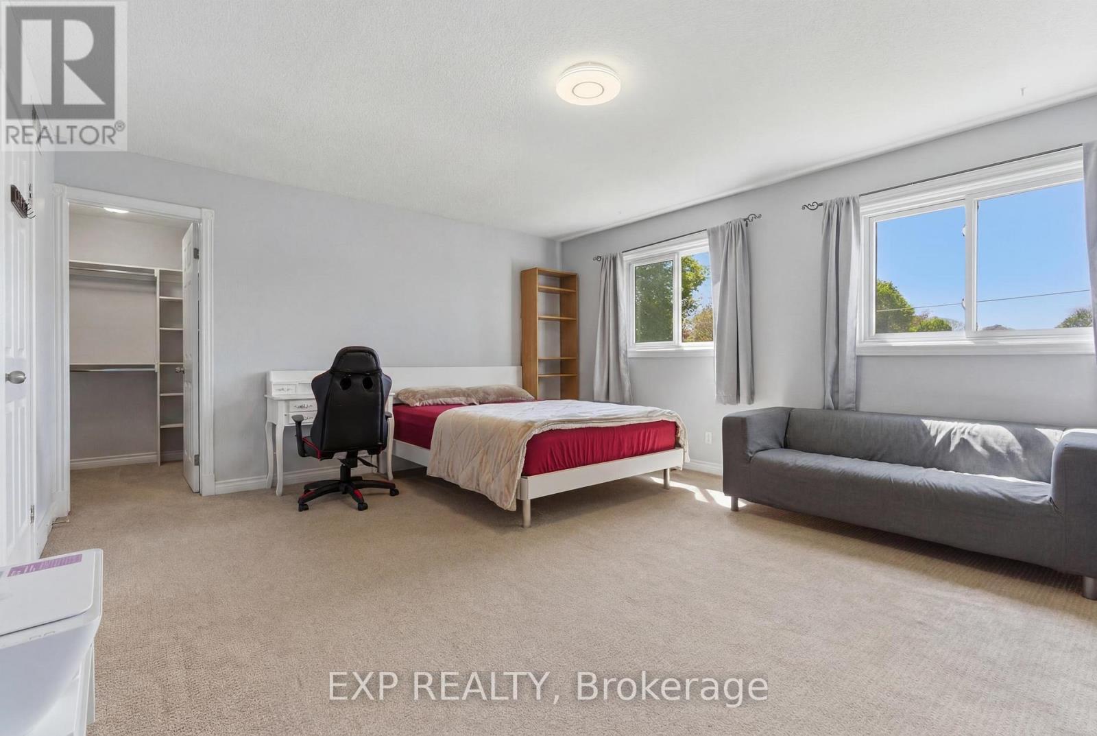 25 Edmund Street, St. Catharines, Ontario  L2R 2G3 - Photo 5 - X13496982