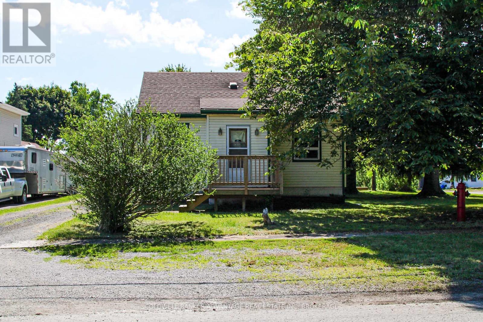 40 Ramey Avenue, Port Colborne, Ontario  L3K 2L3 - Photo 1 - X13497182