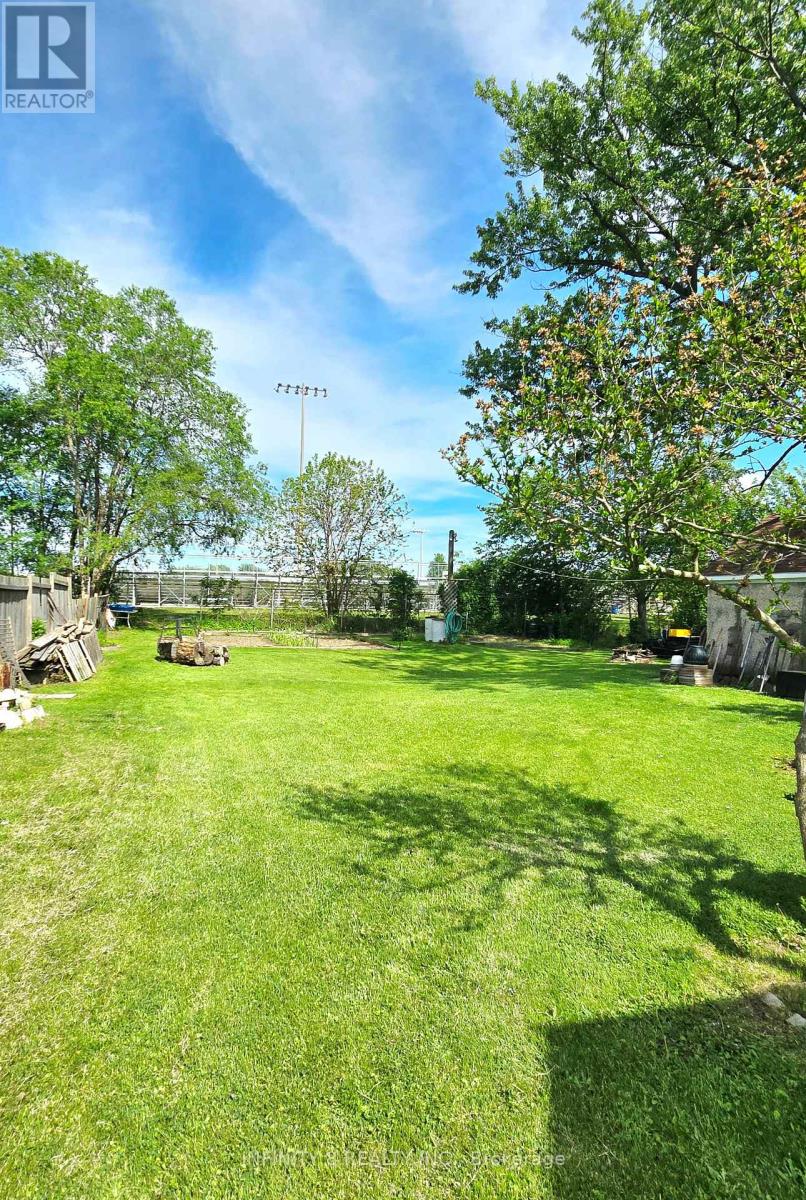 98 Louth Street, St. Catharines, Ontario  L2S 2T4 - Photo 15 - X13497234