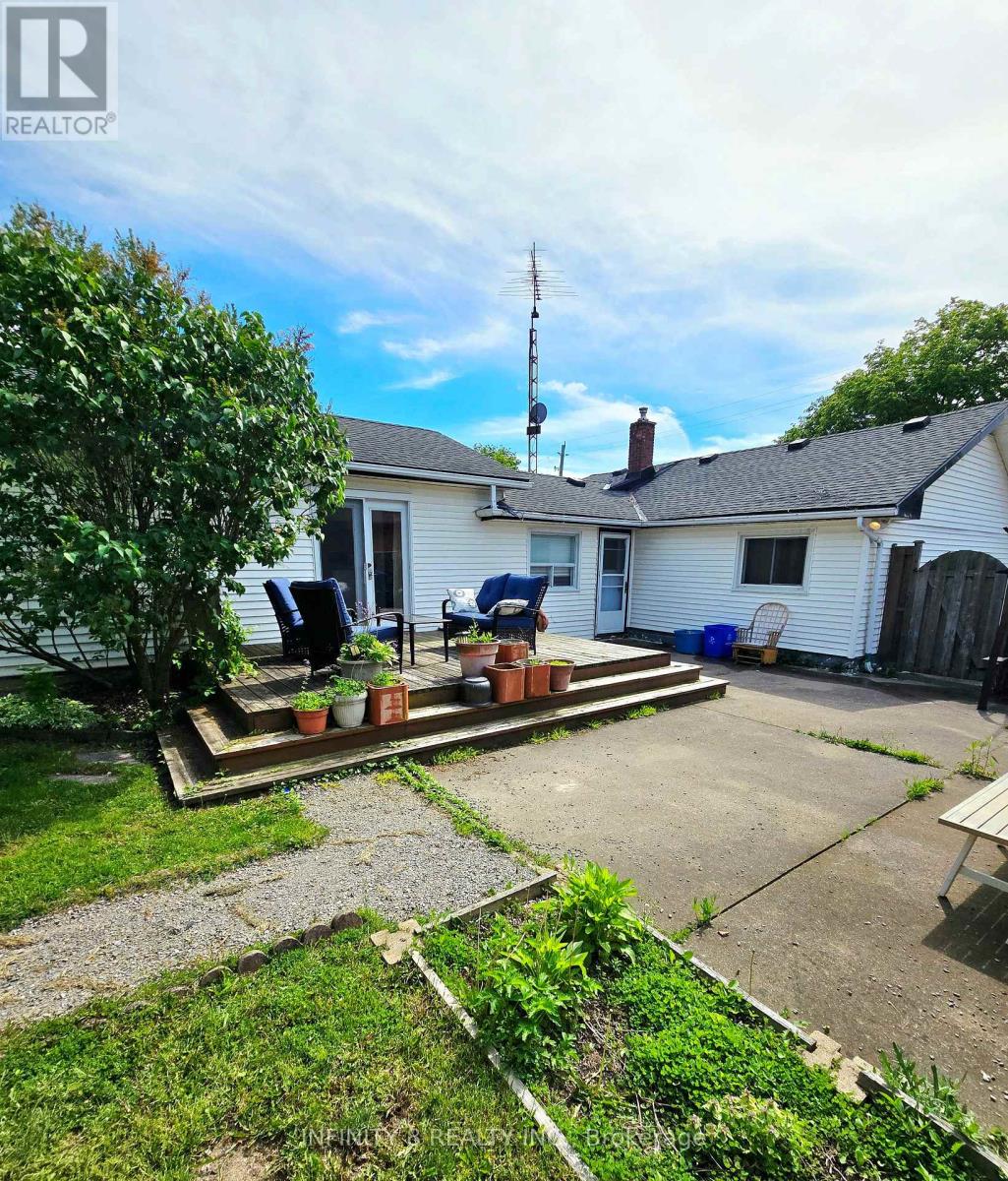 100 Louth Street, St. Catharines, Ontario  L2S 2T4 - Photo 12 - X13497236