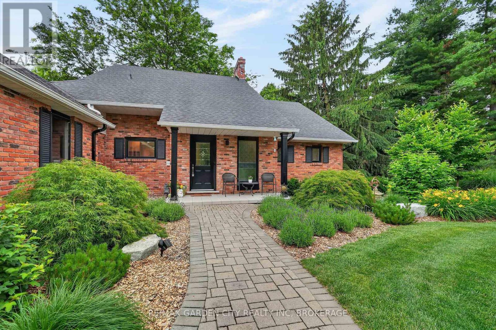 656 Memorial Drive, Pelham, Ontario  L0S 1C0 - Photo 5 - X13501022