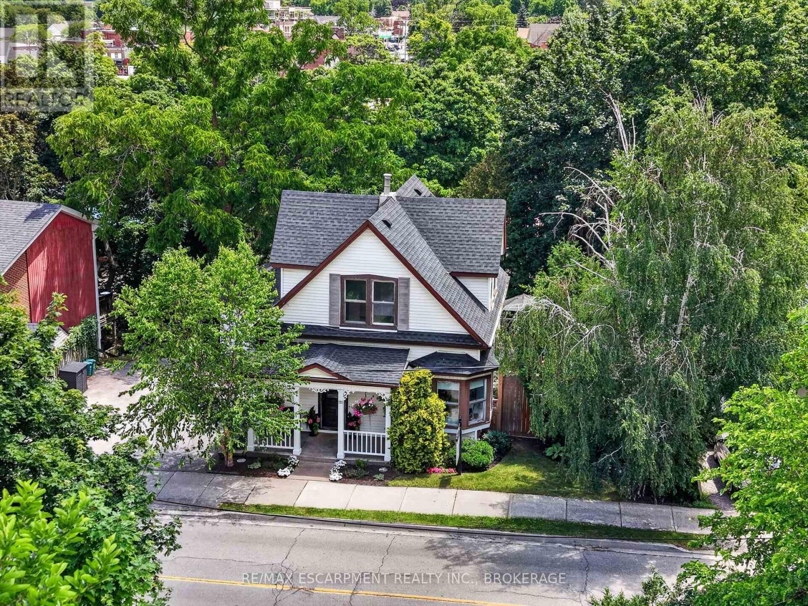 111 Main Street W, Grimsby, Ontario  L3M 1R5 - Photo 1 - X13501330