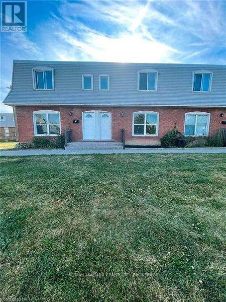 2 - 69 Hagey Avenue, Fort Erie, Ontario  L2A 1W5 - Photo 1 - X13502450