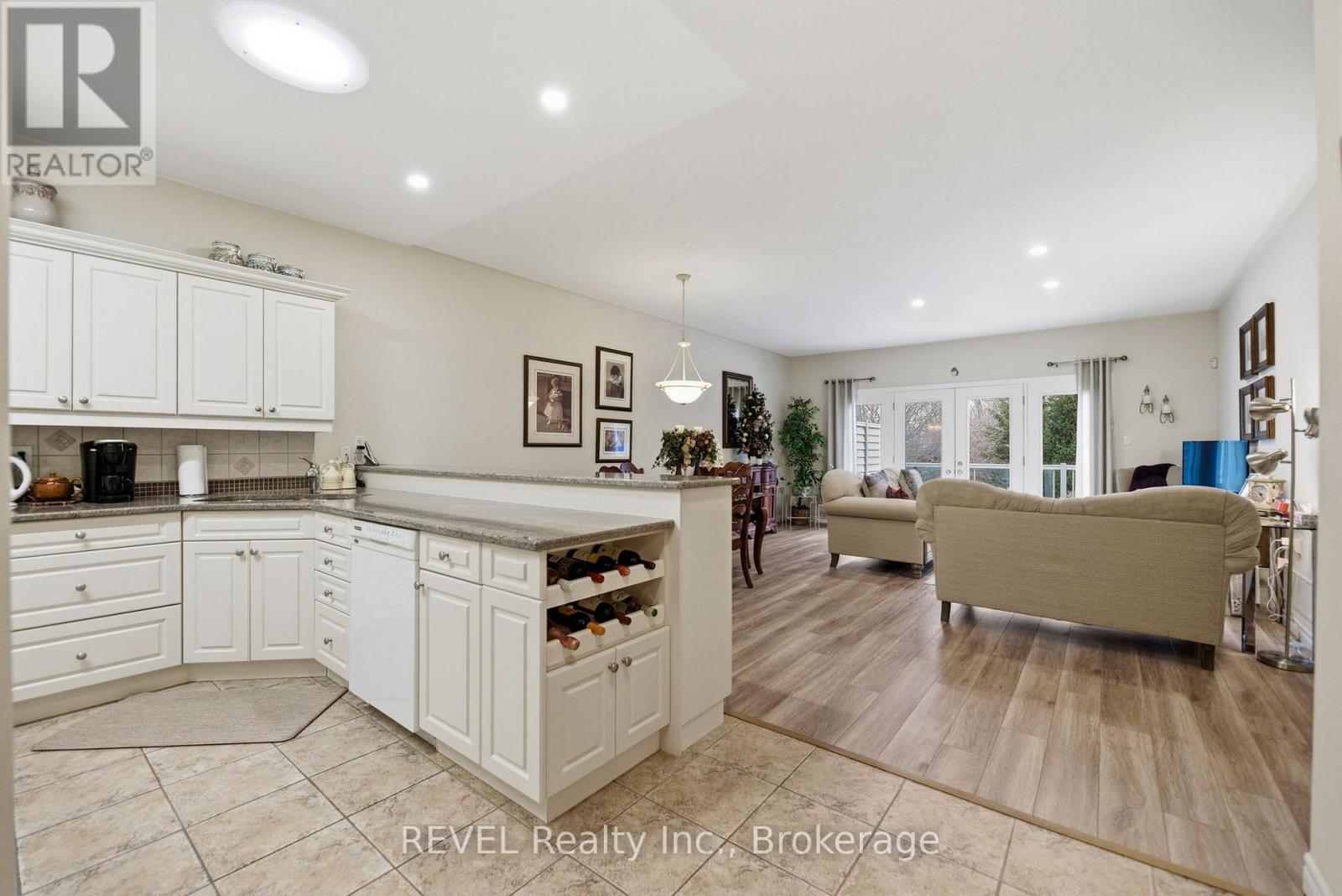 6295 Forest Ridge Drive, Niagara Falls, Ontario  L2J 4K2 - Photo 11 - X13504120