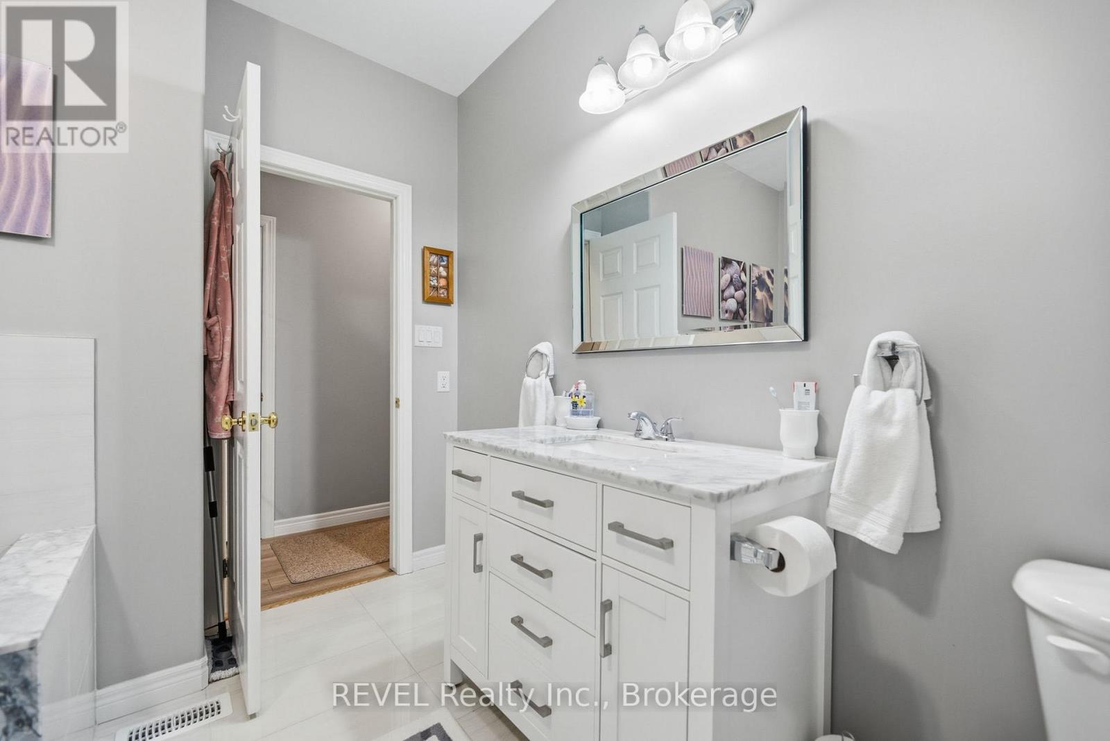 6295 Forest Ridge Drive, Niagara Falls, Ontario  L2J 4K2 - Photo 21 - X13504120