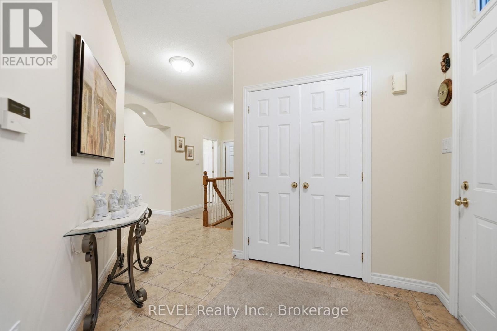 6295 Forest Ridge Drive, Niagara Falls, Ontario  L2J 4K2 - Photo 6 - X13504120