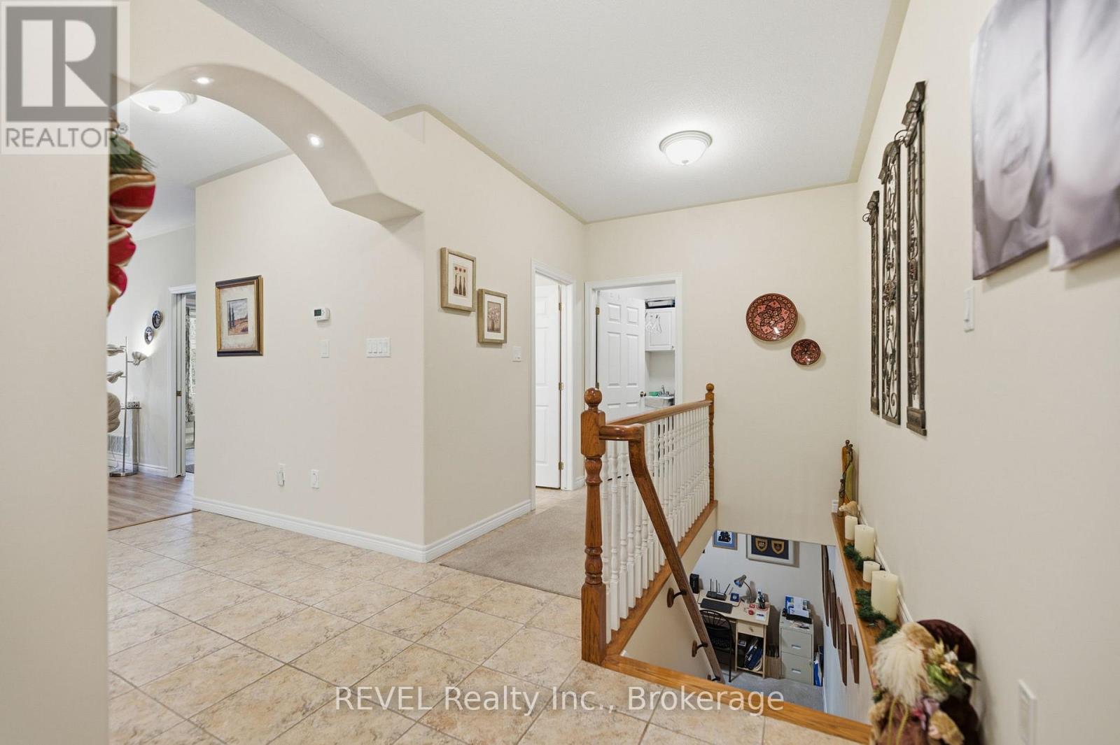 6295 Forest Ridge Drive, Niagara Falls, Ontario  L2J 4K2 - Photo 7 - X13504120