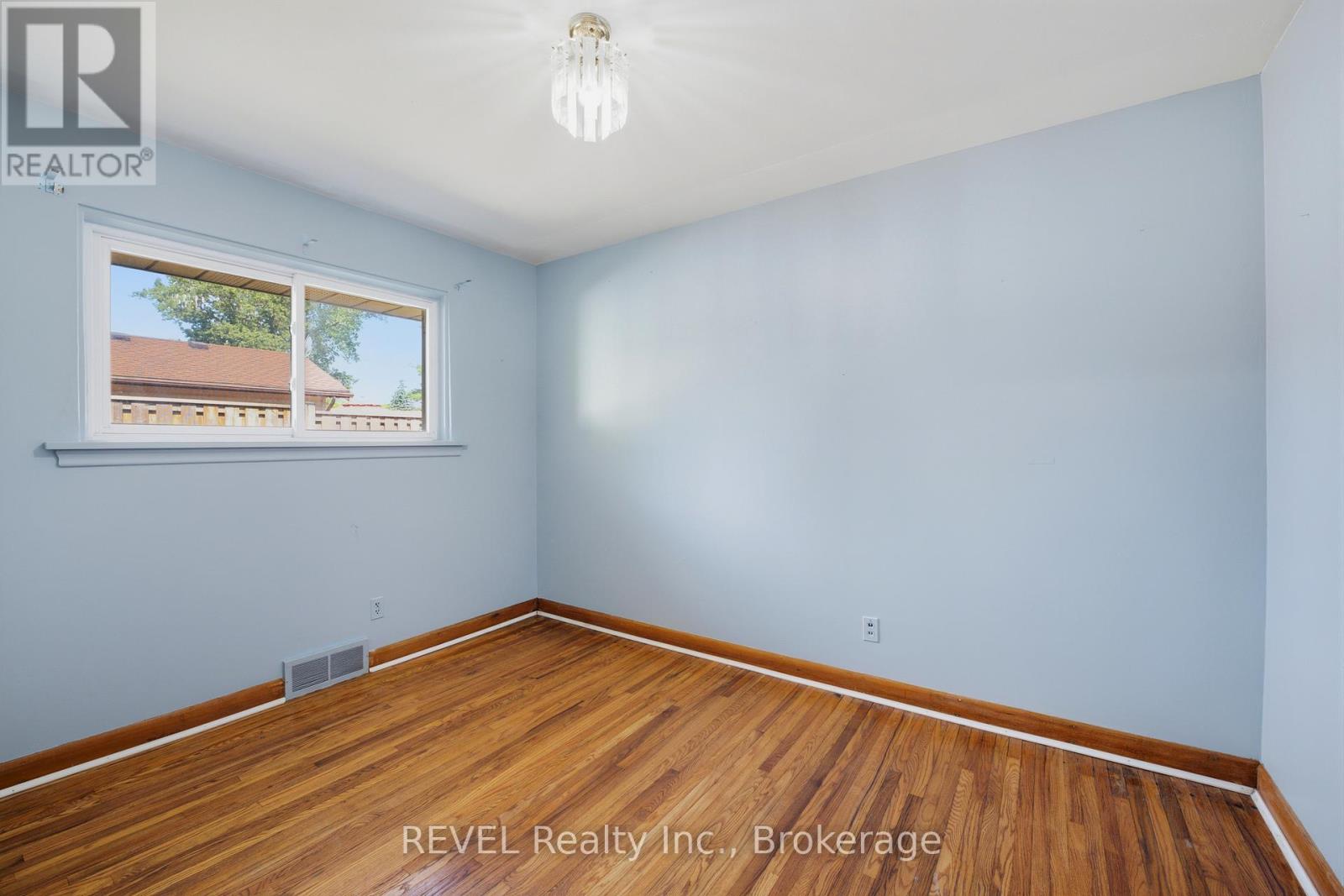 6427 Burdette Drive, Niagara Falls, Ontario  L2E 5H4 - Photo 16 - X13505614