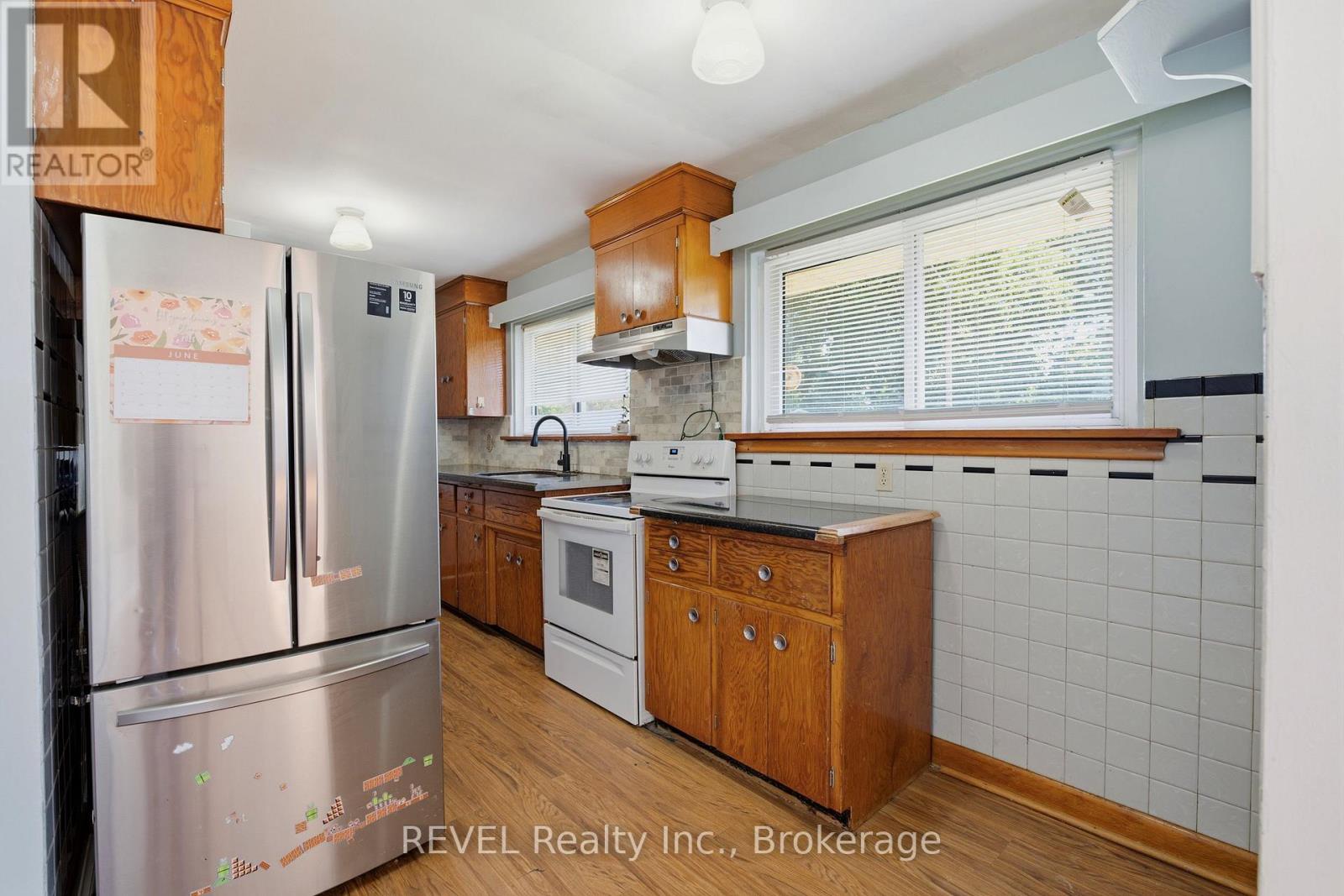 6427 Burdette Drive, Niagara Falls, Ontario  L2E 5H4 - Photo 6 - X13505614