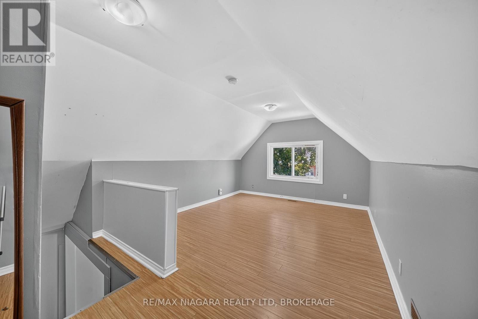 4454 Huron Street, Niagara Falls, Ontario  L2E 2H2 - Photo 20 - X13508944