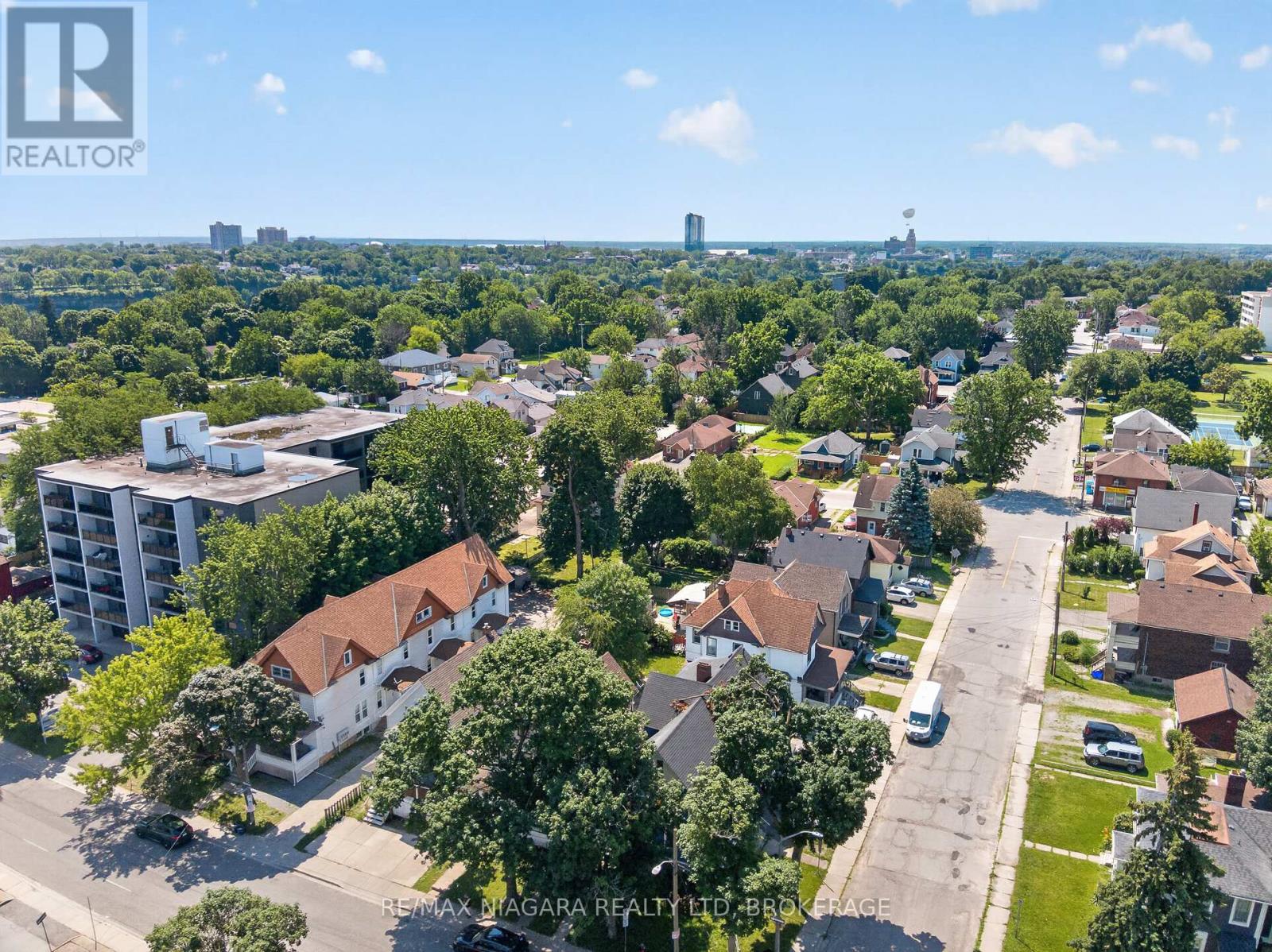 4454 Huron Street, Niagara Falls, Ontario  L2E 2H2 - Photo 6 - X13508944