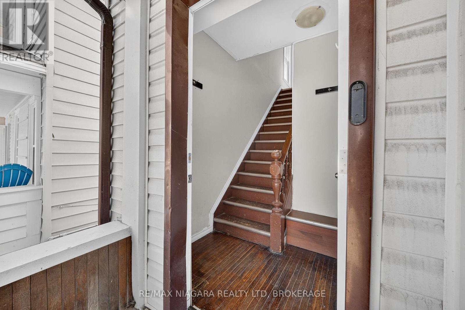 4454 Huron Street, Niagara Falls, Ontario  L2E 2H2 - Photo 8 - X13508944