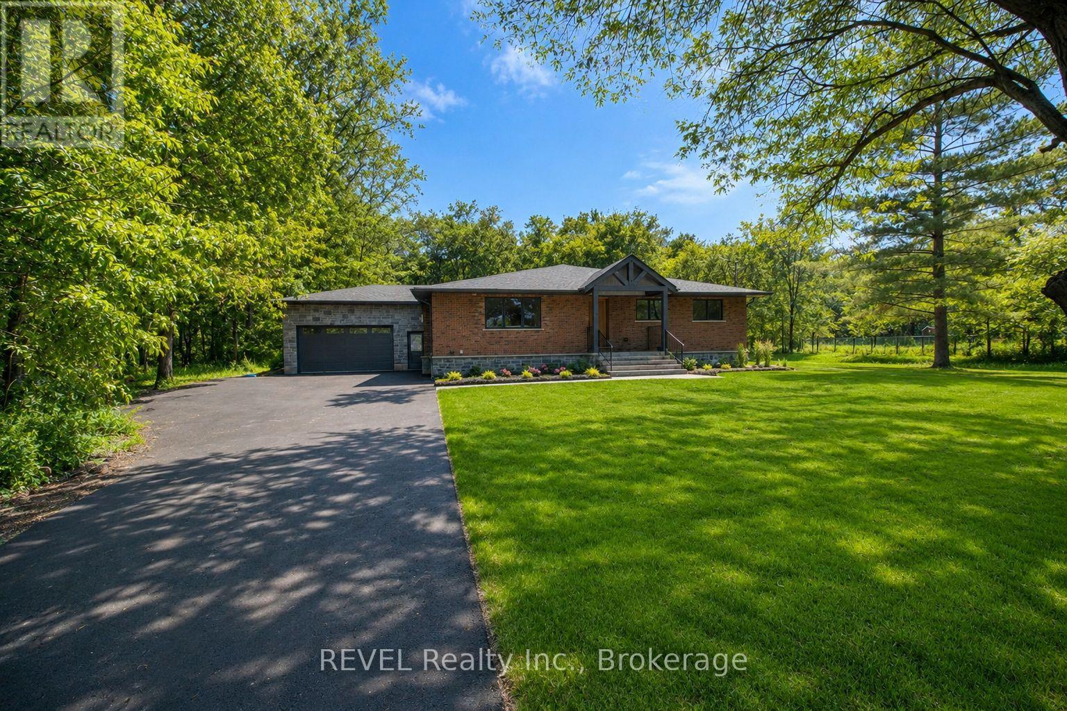 8780 Brown Road, Niagara Falls, Ontario  L2E 6S5 - Photo 1 - X13511570