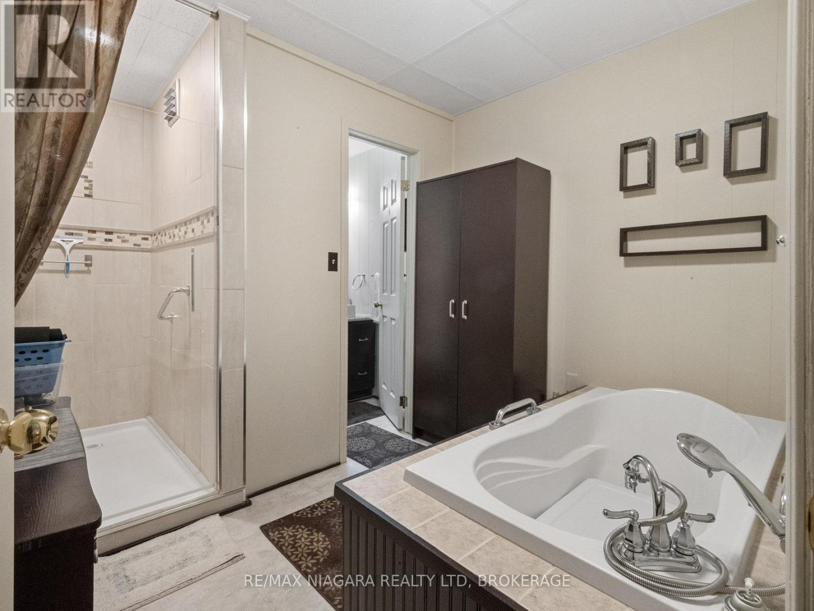 61 Queen Street, Fort Erie, Ontario  L2A 1T7 - Photo 27 - X13511760