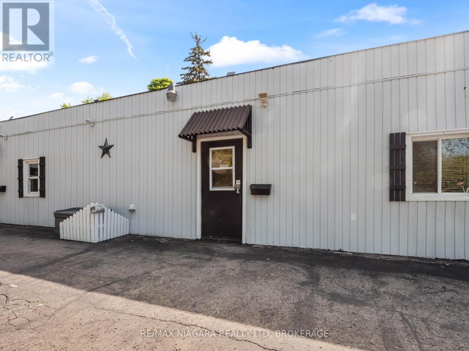 61 Queen Street, Fort Erie, Ontario  L2A 1T7 - Photo 5 - X13511760