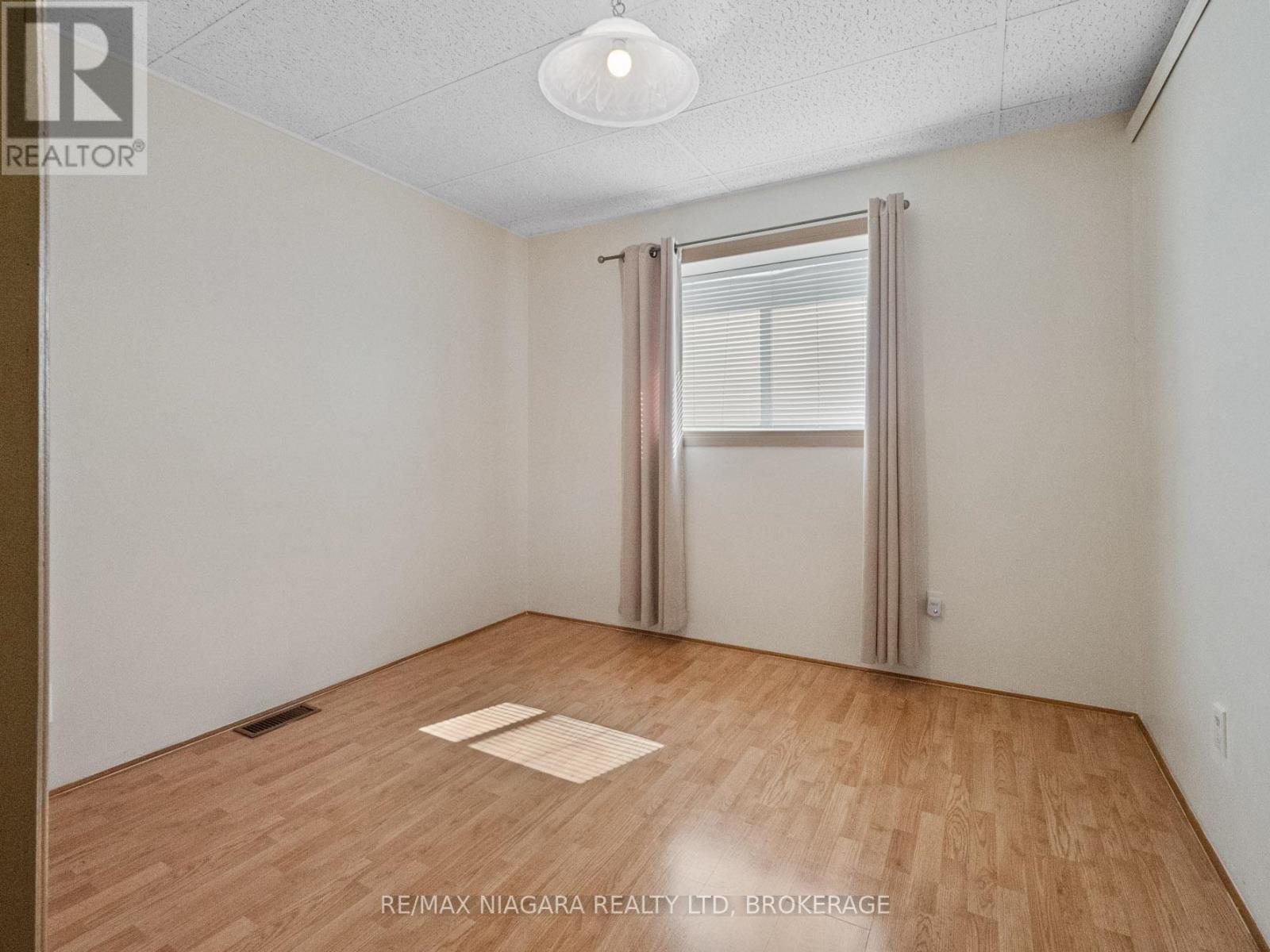 61 Queen Street, Fort Erie, Ontario  L2A 1T7 - Photo 9 - X13511760