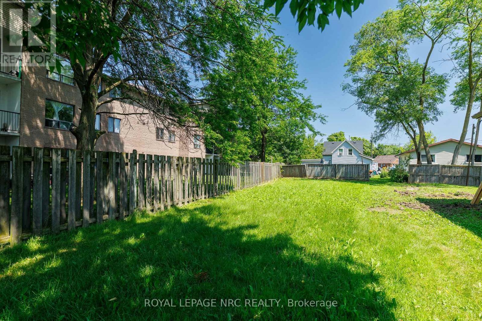 1 Cumming Street, St. Catharines, Ontario  L2S 1H6 - Photo 12 - X13513004