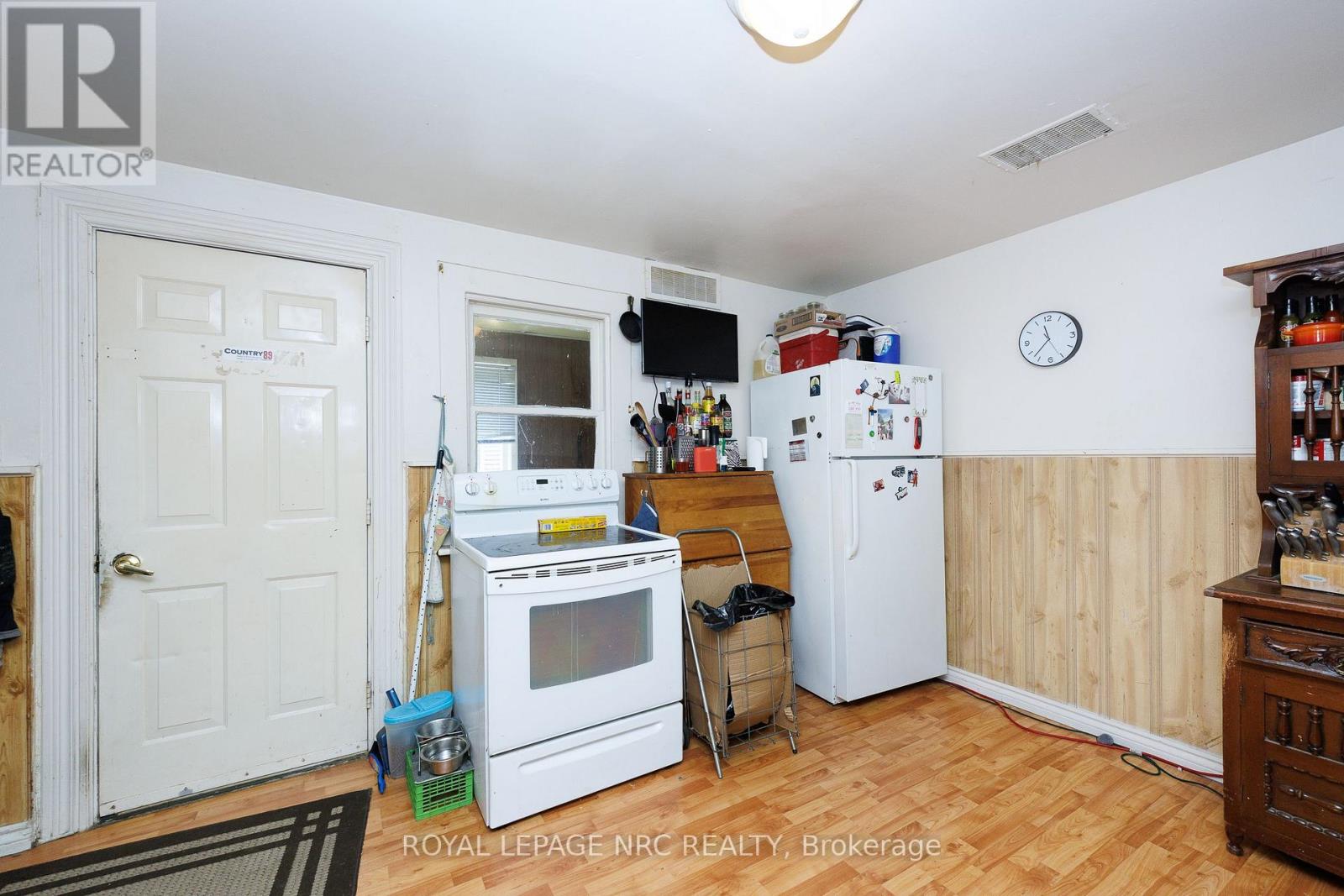 1 Cumming Street, St. Catharines, Ontario  L2S 1H6 - Photo 4 - X13513004