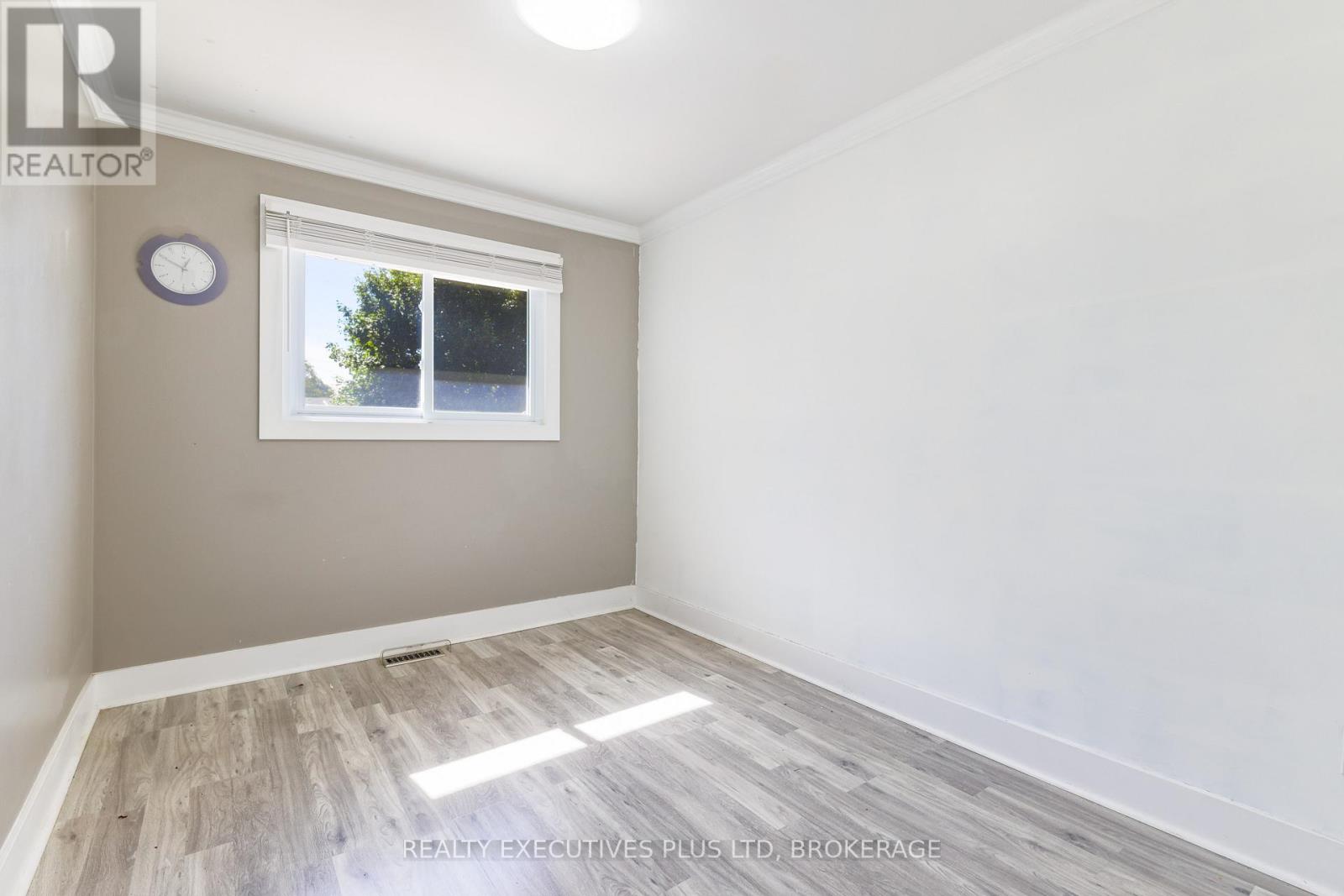 6528 Stamford Green Drive, Niagara Falls, Ontario  L2J 1T8 - Photo 13 - X13516144