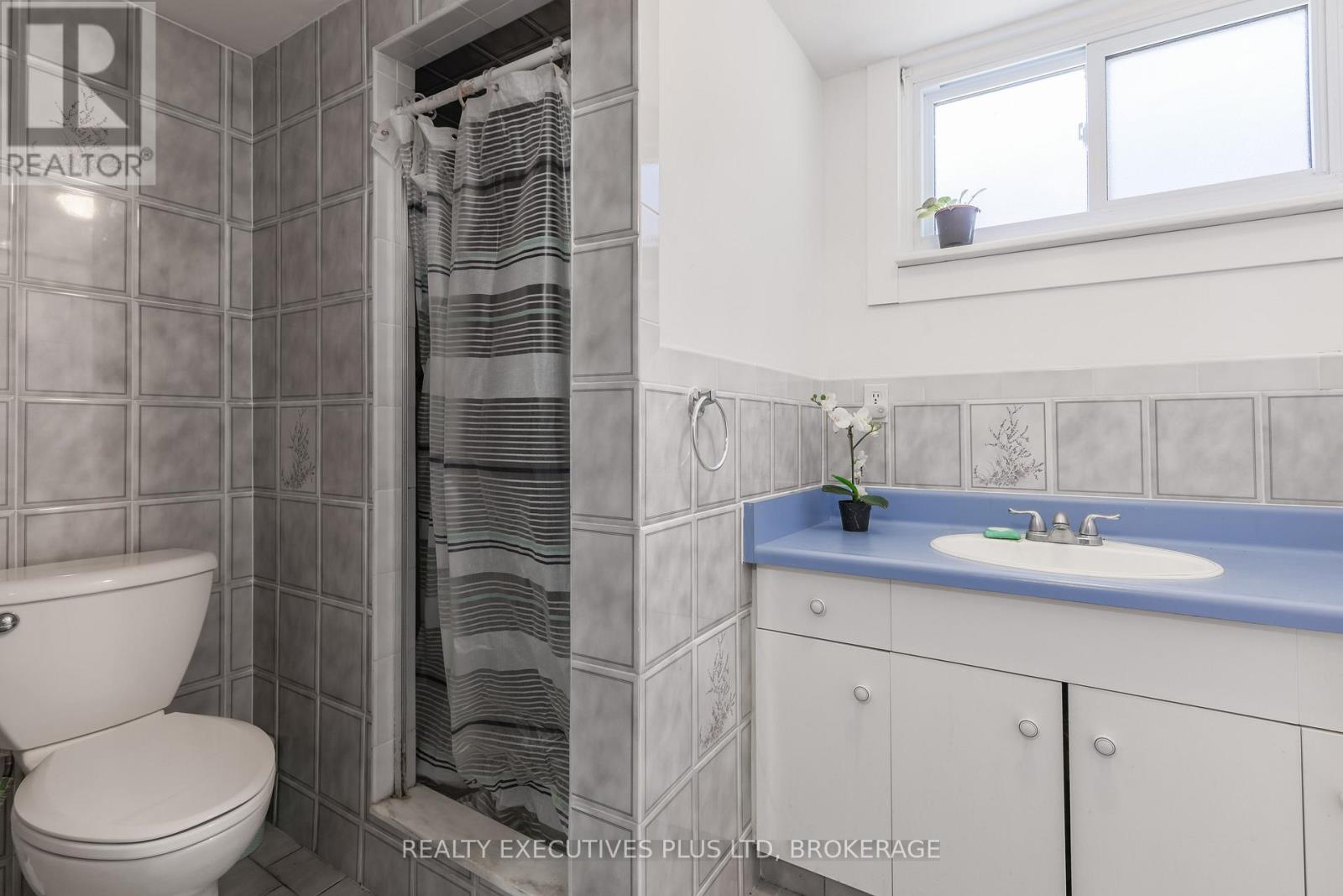 6528 Stamford Green Drive, Niagara Falls, Ontario  L2J 1T8 - Photo 16 - X13516144