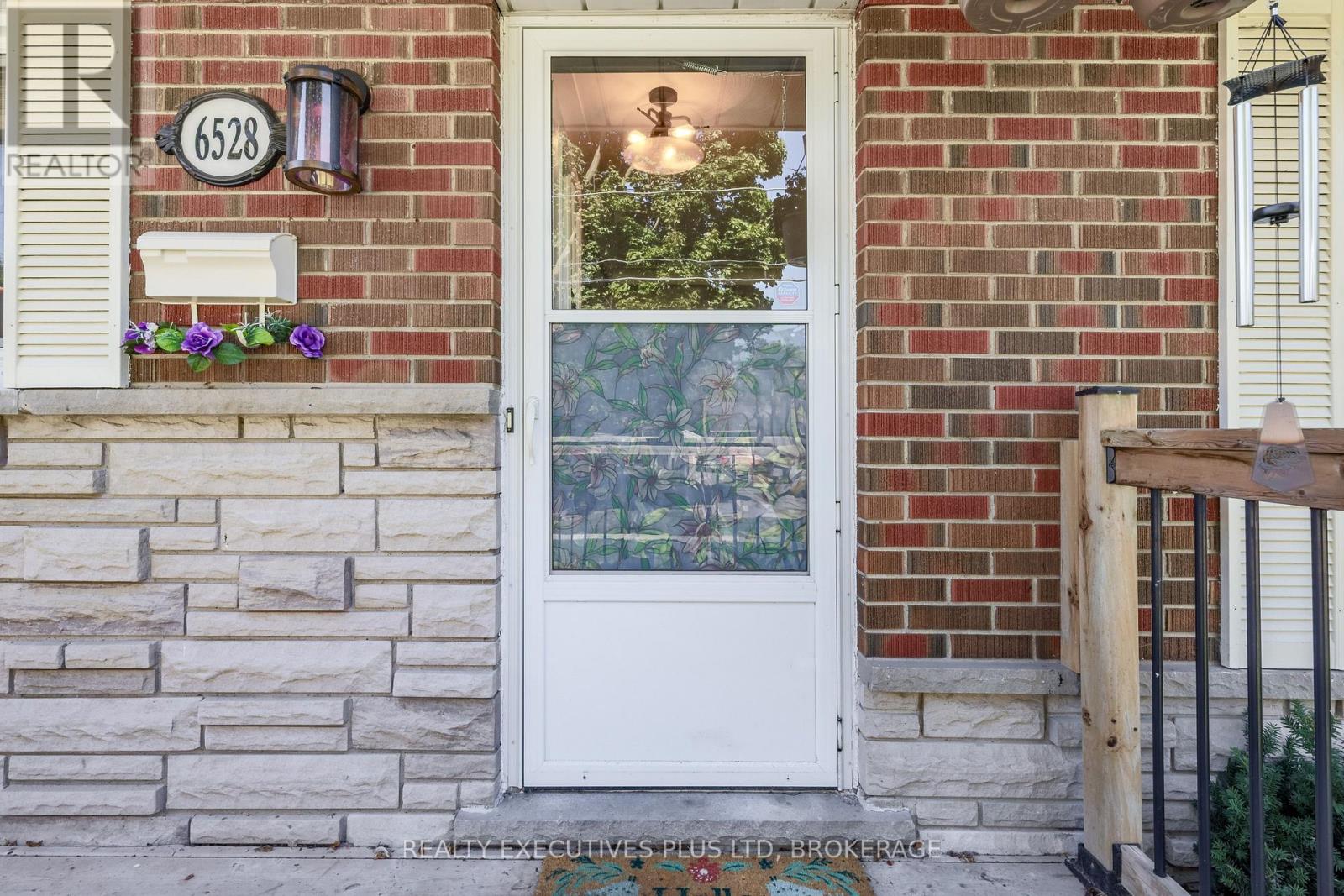 6528 Stamford Green Drive, Niagara Falls, Ontario  L2J 1T8 - Photo 6 - X13516144