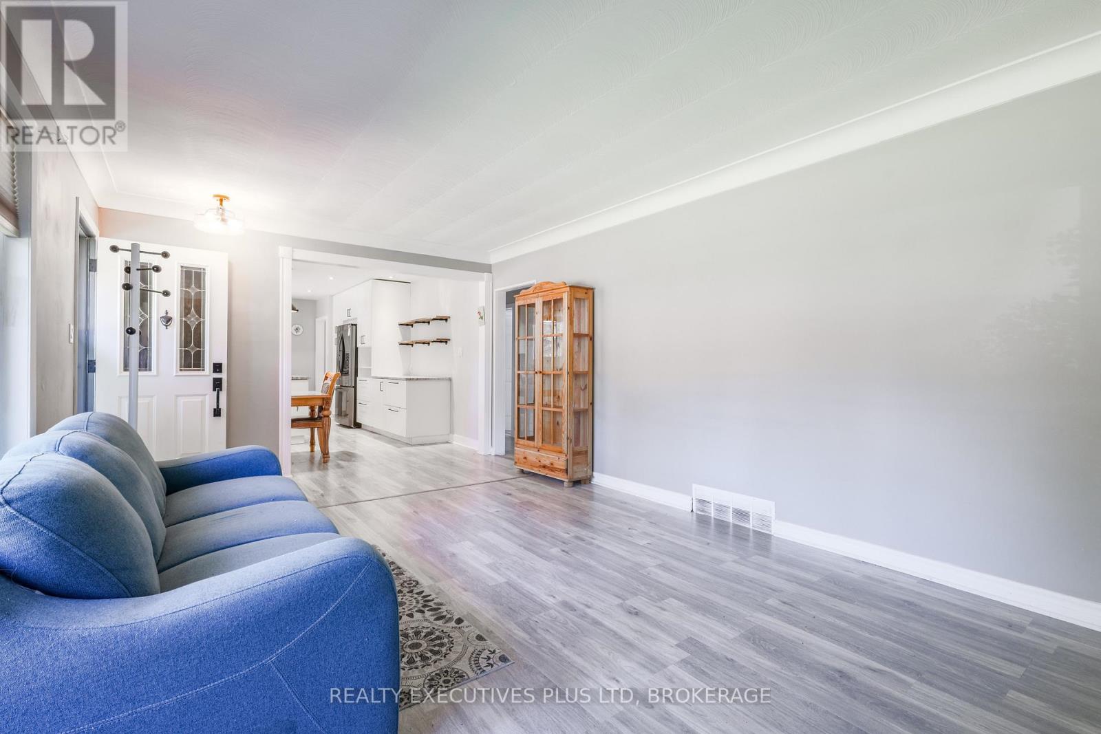 6528 Stamford Green Drive, Niagara Falls, Ontario  L2J 1T8 - Photo 7 - X13516144