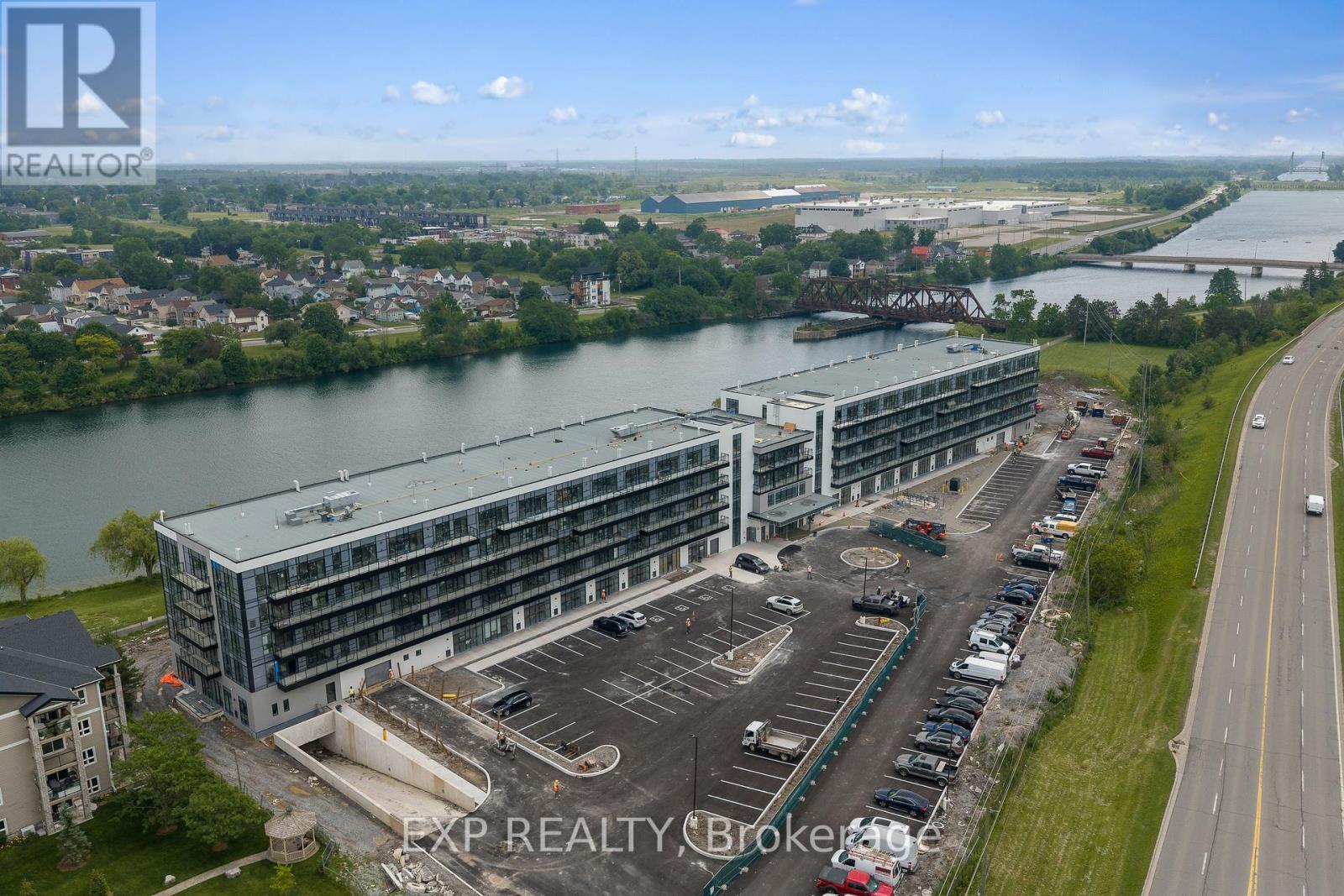 247 - 350 Prince Charles Dr Drive, Welland, Ontario  L3C 7B3 - Photo 1 - X13518952