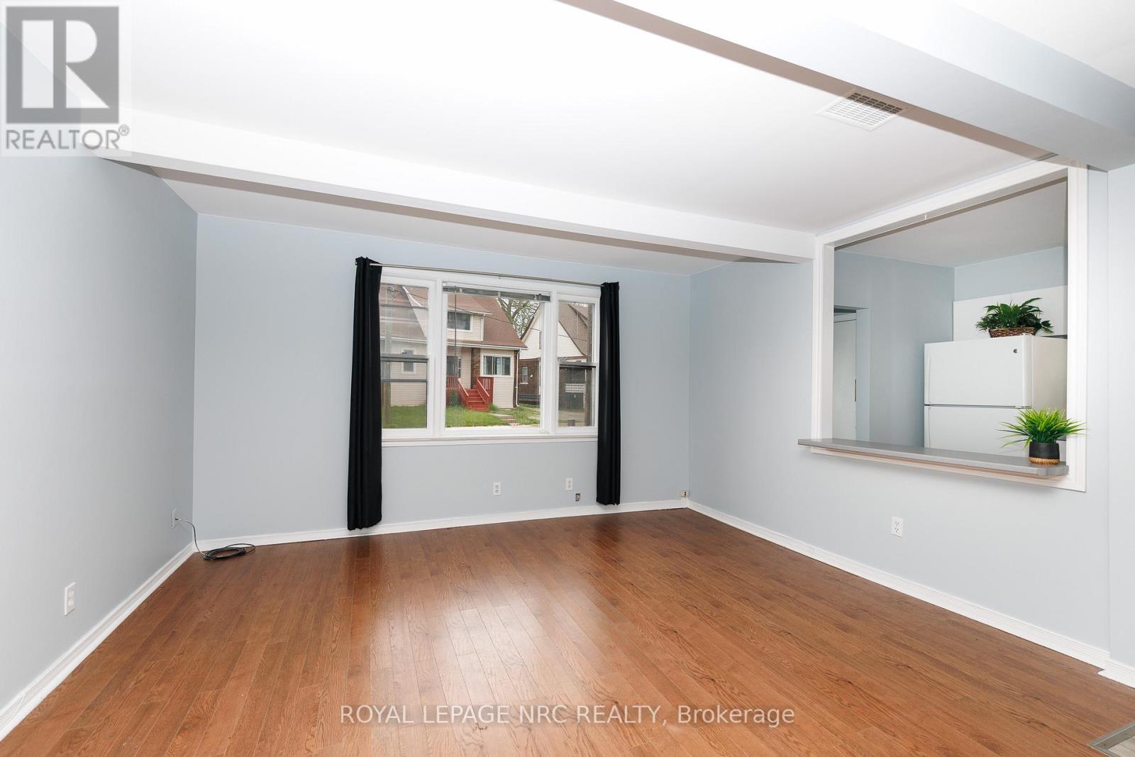 4676 Mcdougall Crescent, Niagara Falls, Ontario  L2E 1B7 - Photo 7 - X13519020