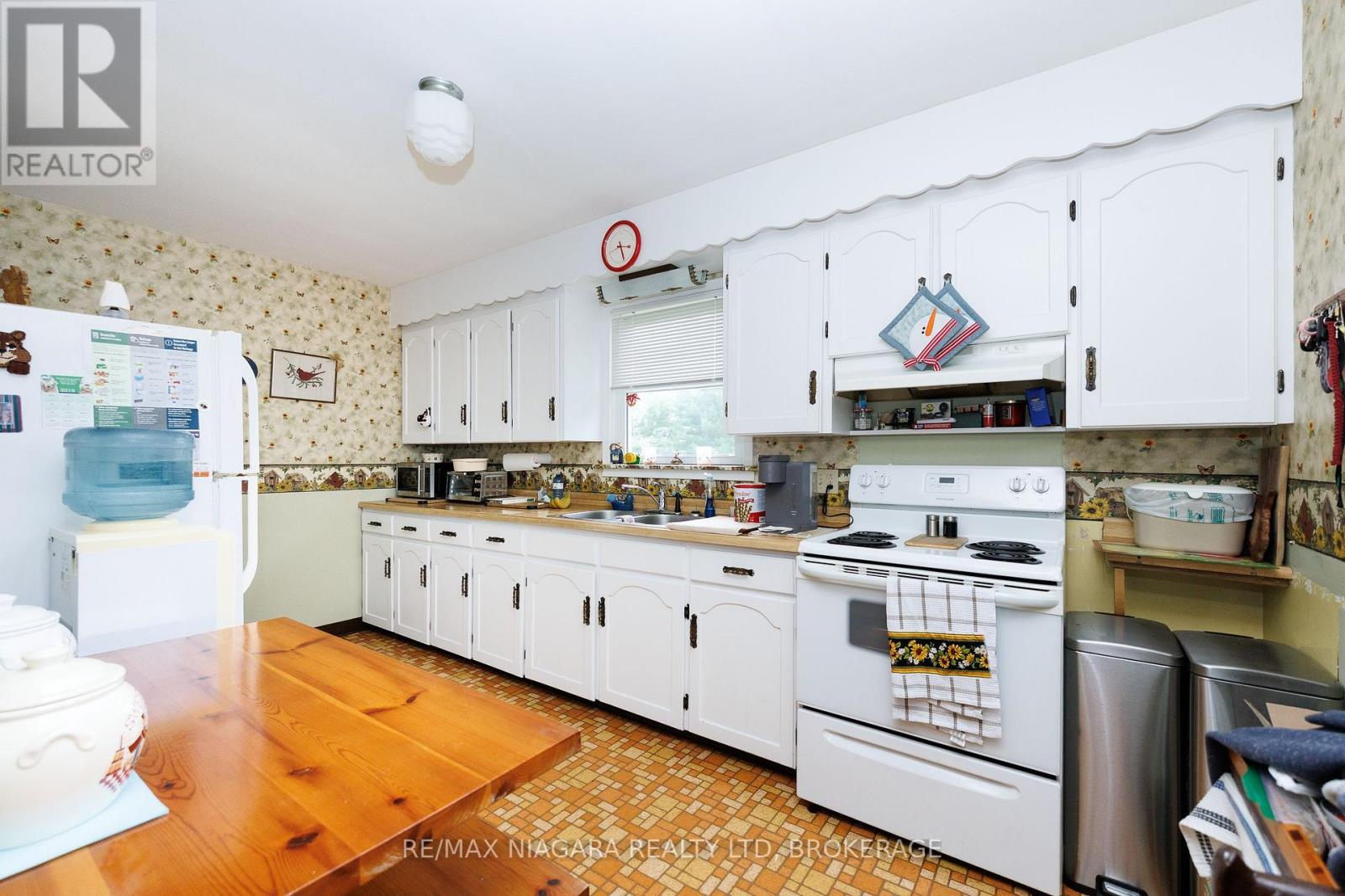 2561 Point Abino Road N, Fort Erie, Ontario  L0S 1S0 - Photo 15 - X13519354