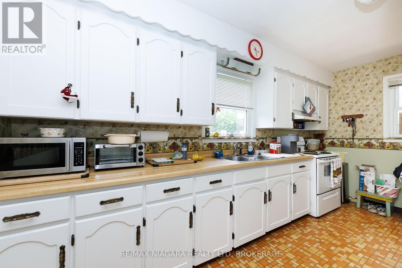 2561 Point Abino Road N, Fort Erie, Ontario  L0S 1S0 - Photo 16 - X13519354