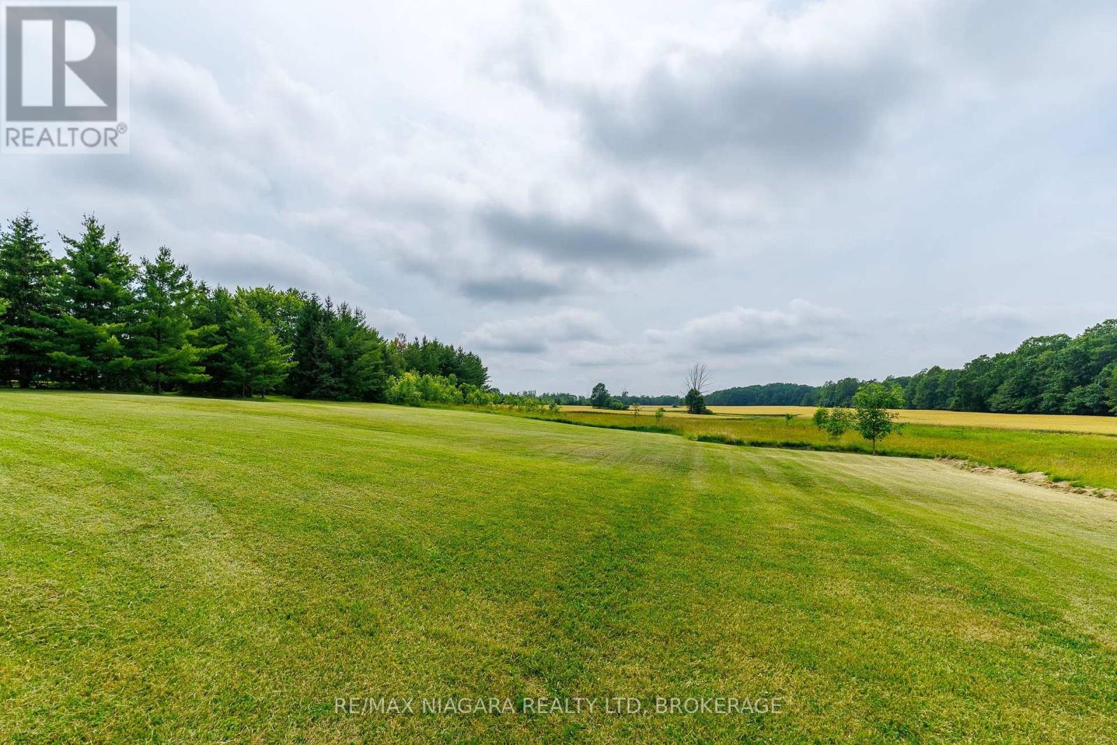 2561 Point Abino Road N, Fort Erie, Ontario  L0S 1S0 - Photo 28 - X13519354