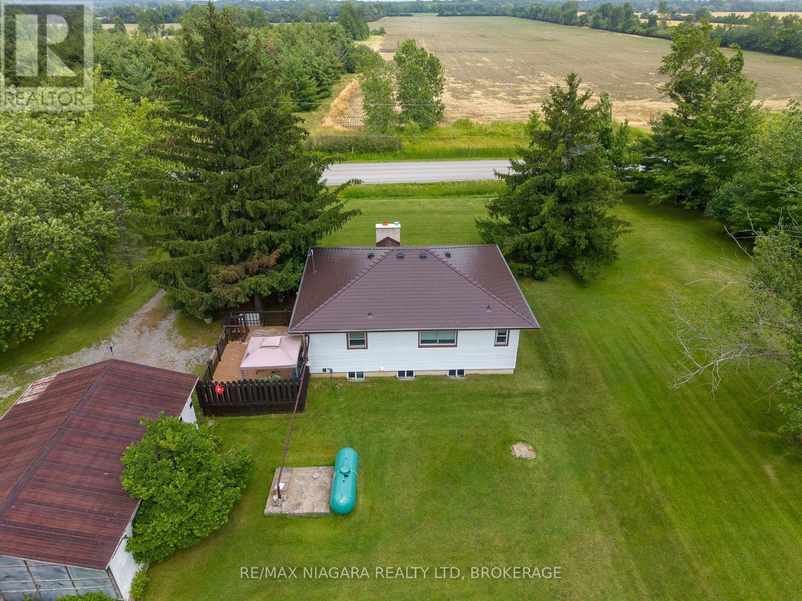 2561 Point Abino Road N, Fort Erie, Ontario  L0S 1S0 - Photo 35 - X13519354