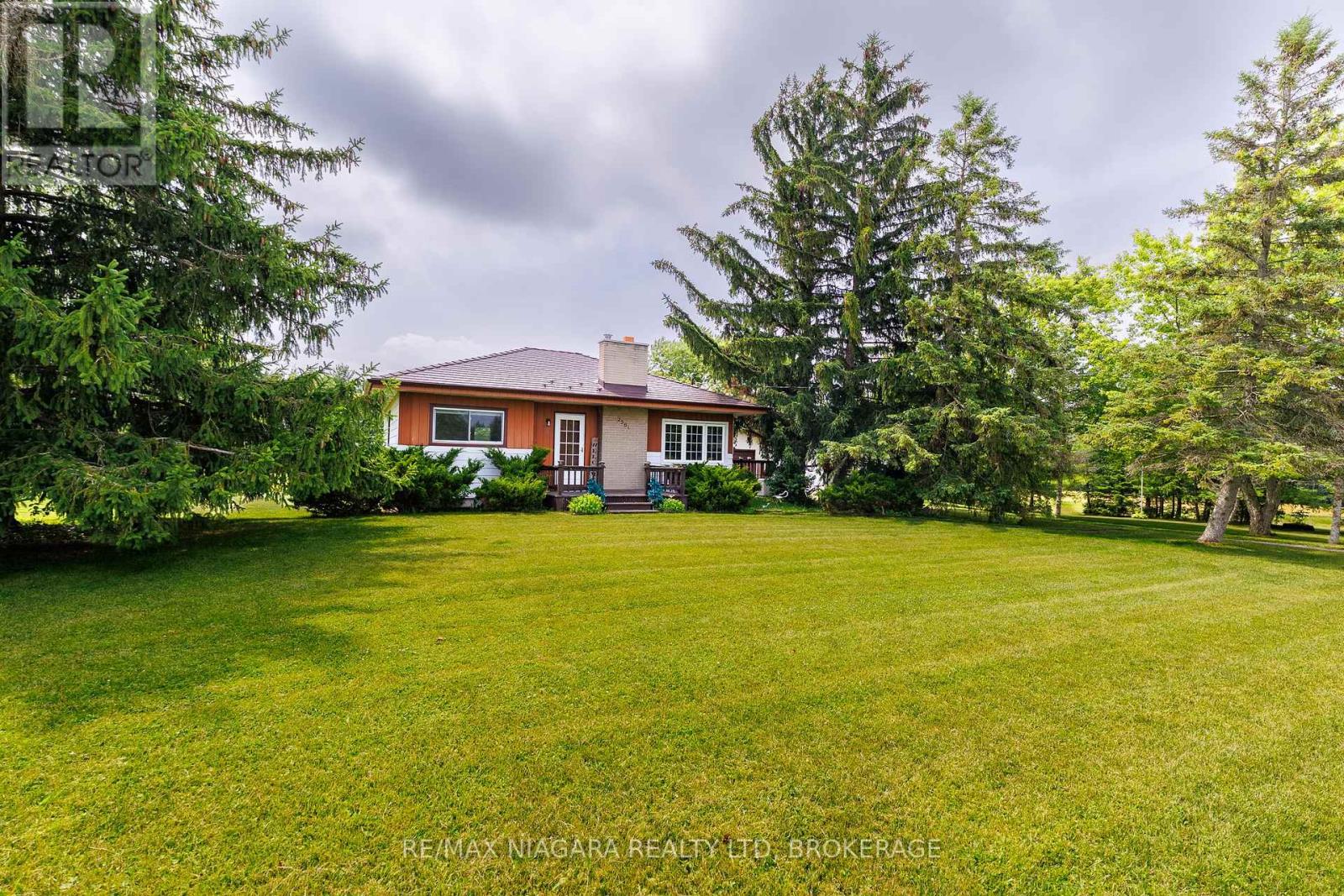2561 Point Abino Road N, Fort Erie, Ontario  L0S 1S0 - Photo 4 - X13519354