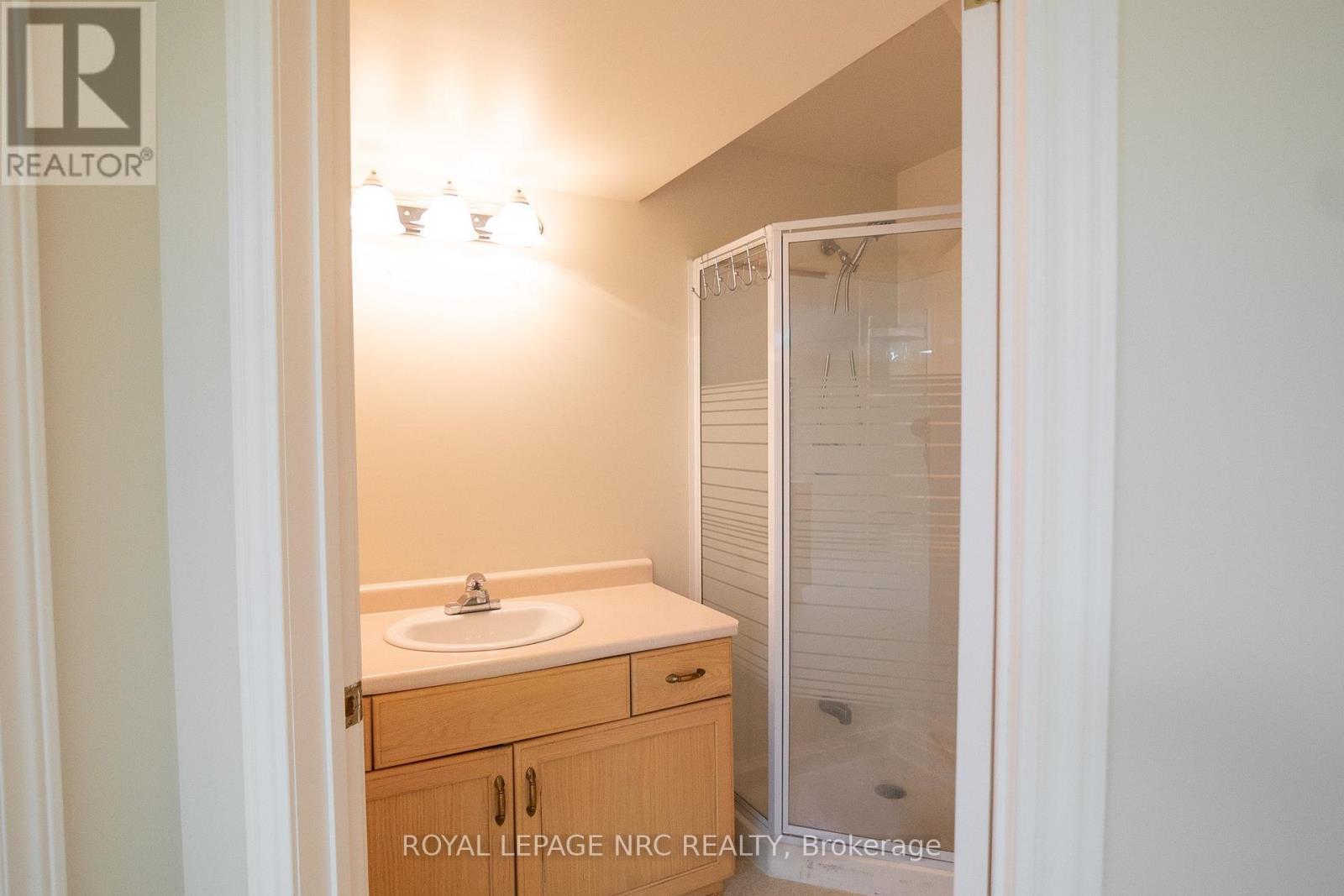 6 - 4667 Portage Road, Niagara Falls, Ontario  L2E 6A9 - Photo 35 - X13520954