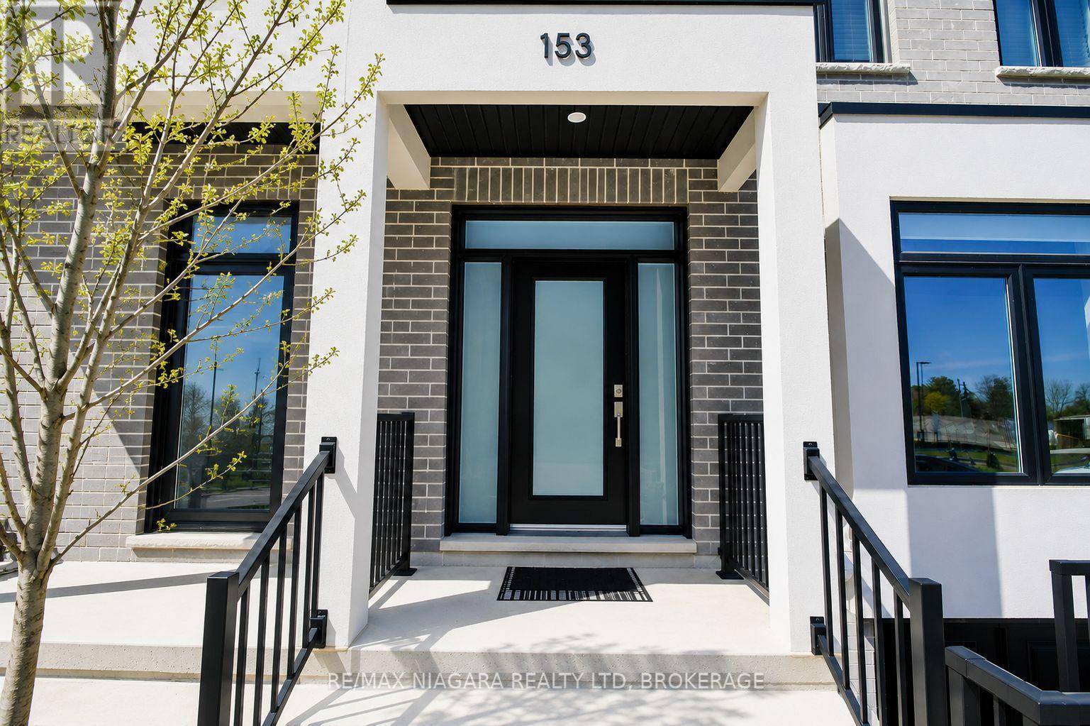 153 Summersides Boulevard, Pelham, Ontario  L0S 1E6 - Photo 2 - X13521340