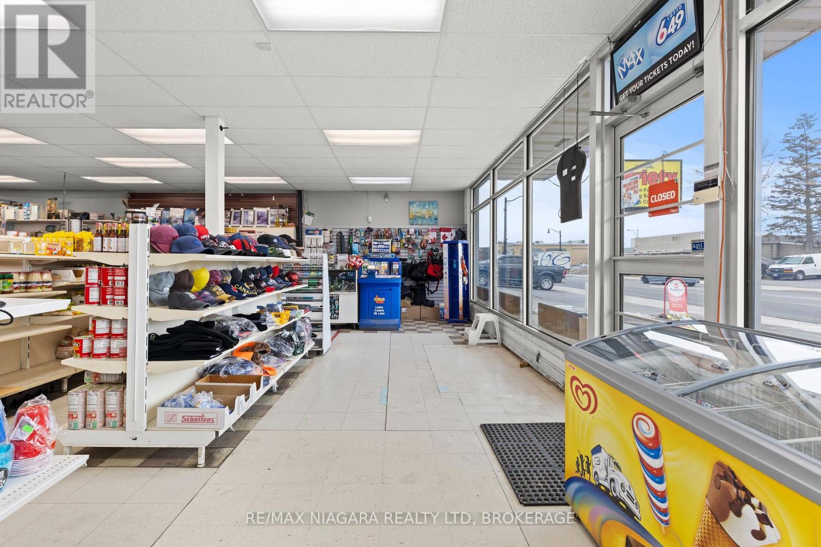 1530 Niagara Stone Road, Niagara-On-The-Lake, Ontario  L0S 1J0 - Photo 7 - X13523202
