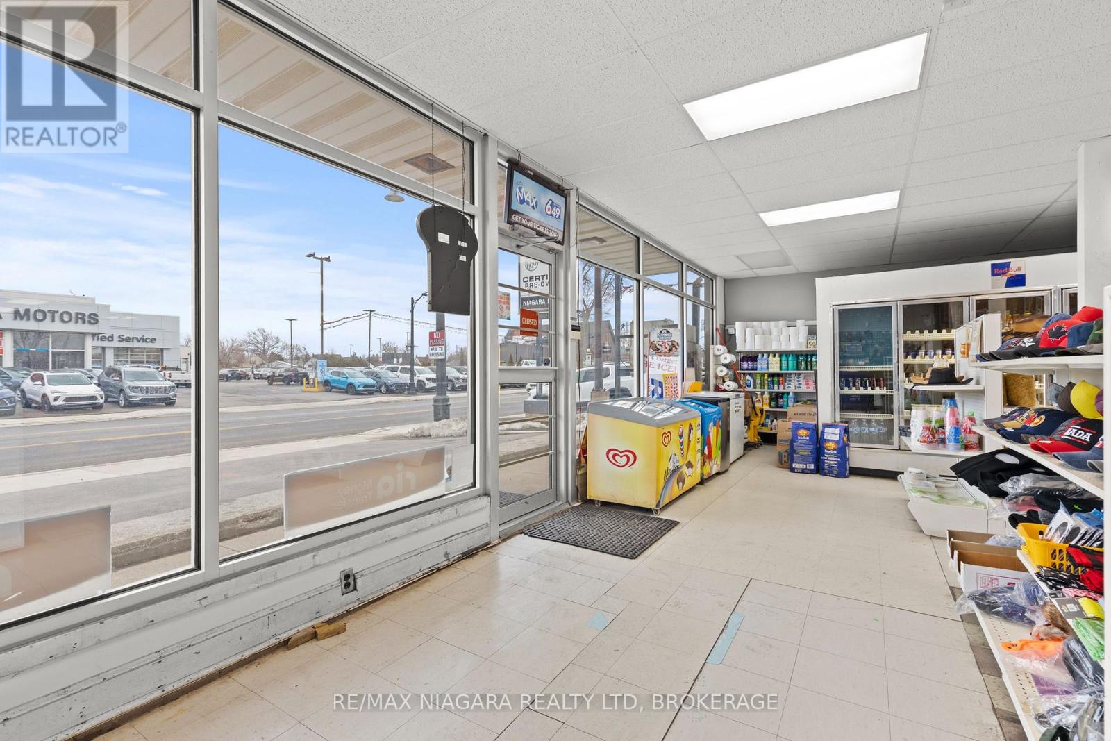 1530 Niagara Stone Road, Niagara-On-The-Lake, Ontario  L0S 1J0 - Photo 6 - X13523220