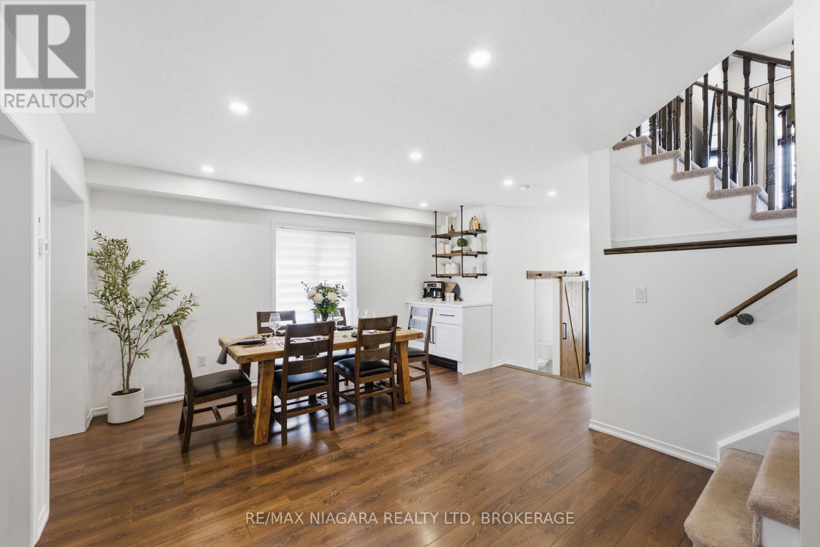 8571 Dogwood Crescent, Niagara Falls, Ontario  L2H 0K7 - Photo 6 - X13526442