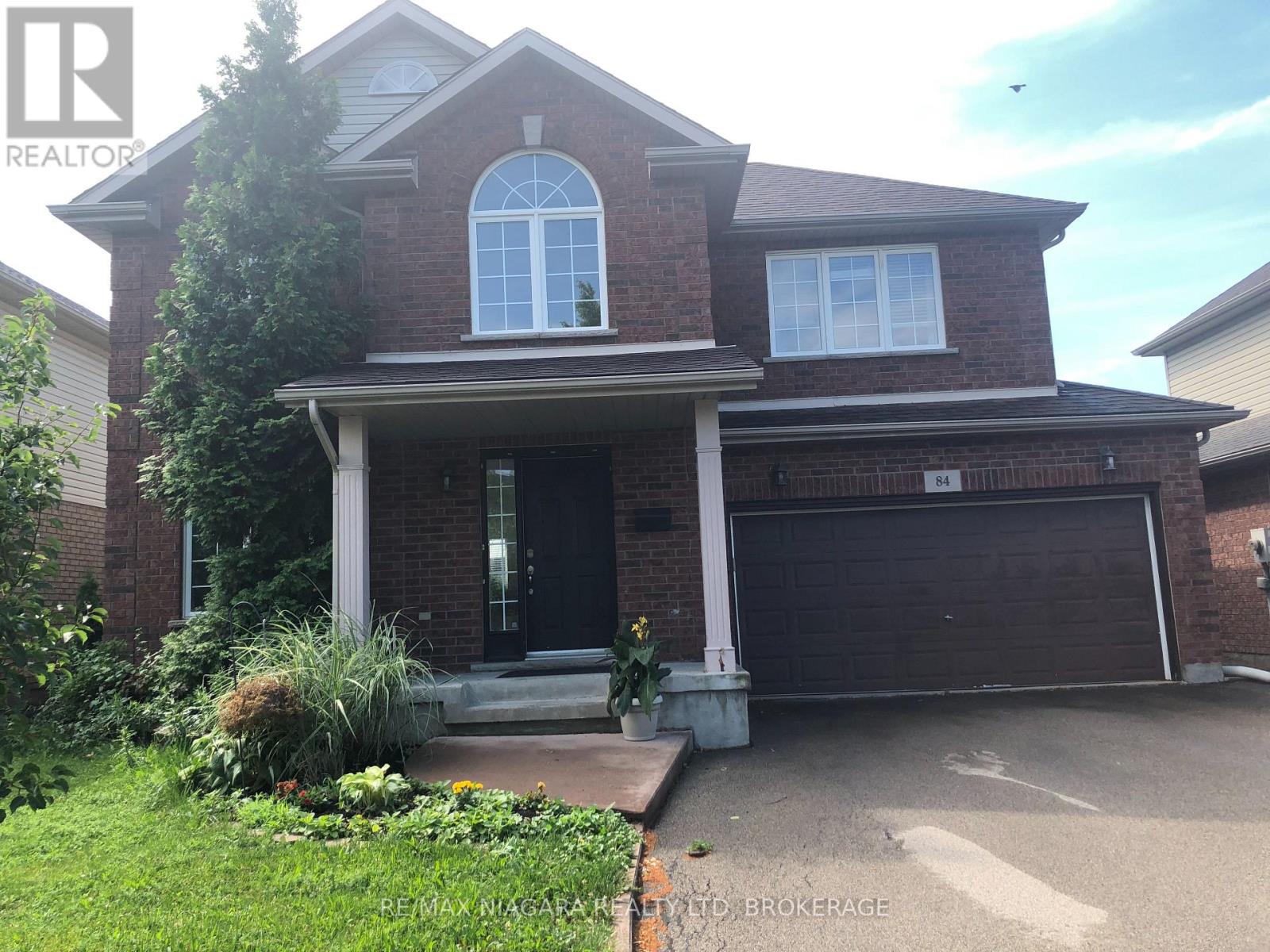 84 Mcbride Drive, St. Catharines, Ontario  L2S 3Z3 - Photo 2 - X13527636