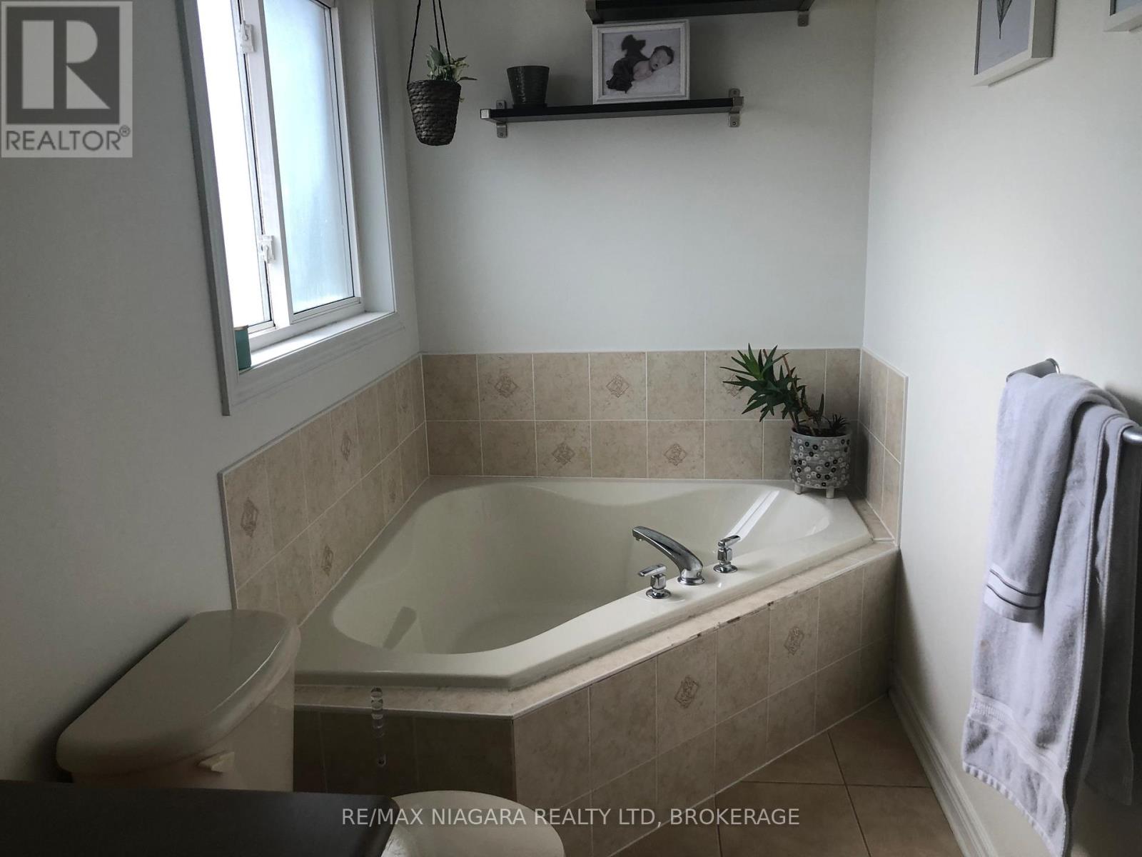 84 Mcbride Drive, St. Catharines, Ontario  L2S 3Z3 - Photo 23 - X13527636