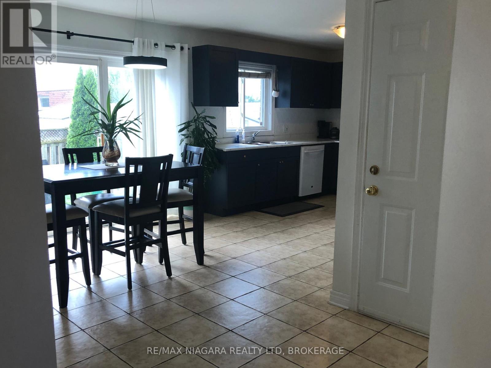 84 Mcbride Drive, St. Catharines, Ontario  L2S 3Z3 - Photo 6 - X13527636