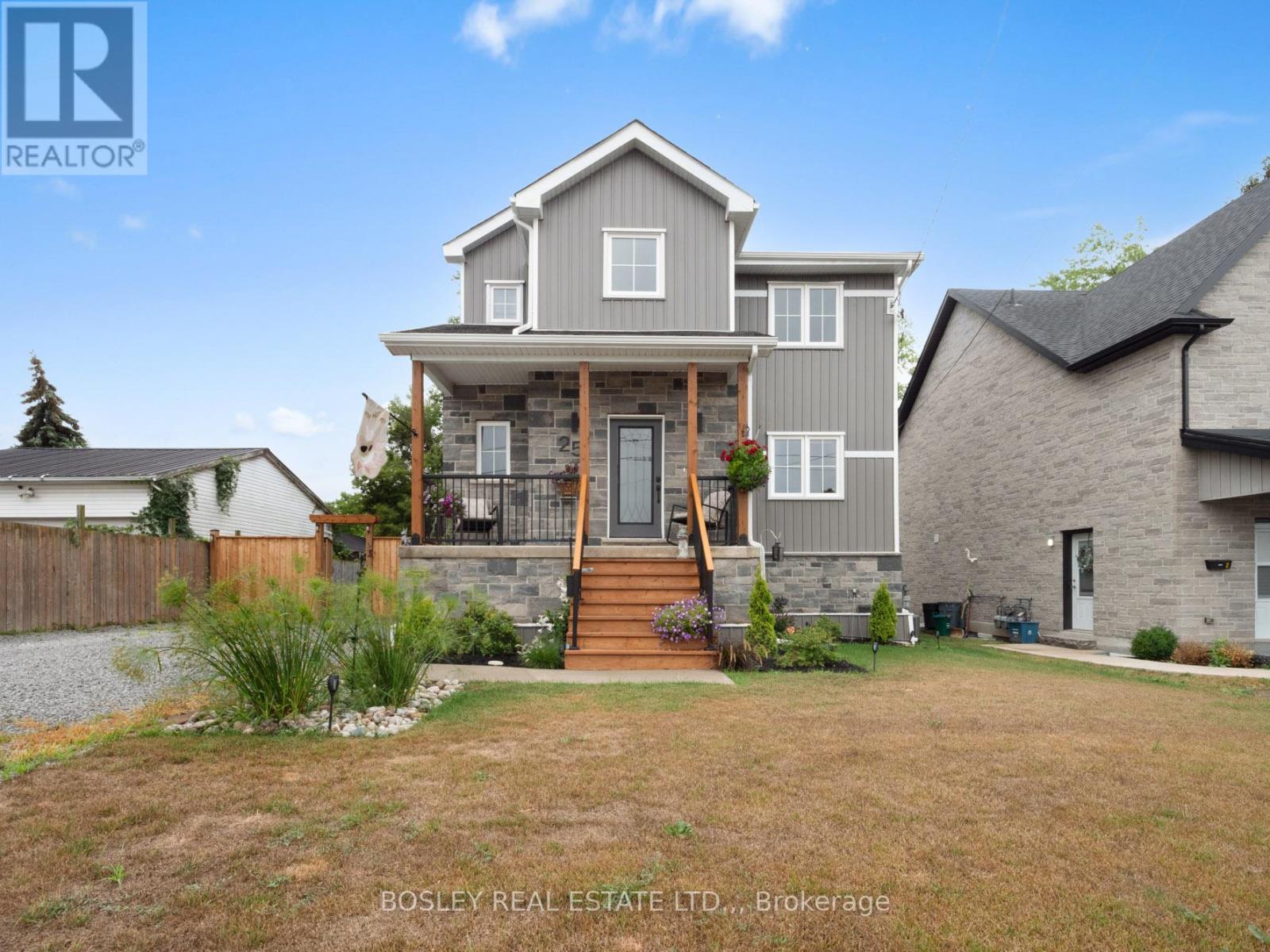 25 Haight Street, St. Catharines, Ontario  L2P 2M2 - Photo 1 - X13532624